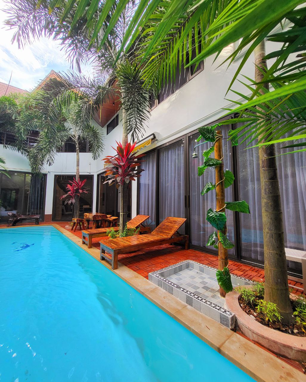 For Rent : Rawai, Naiharn Private Pool Villa, 3 bedrooms 4 Bathrooms