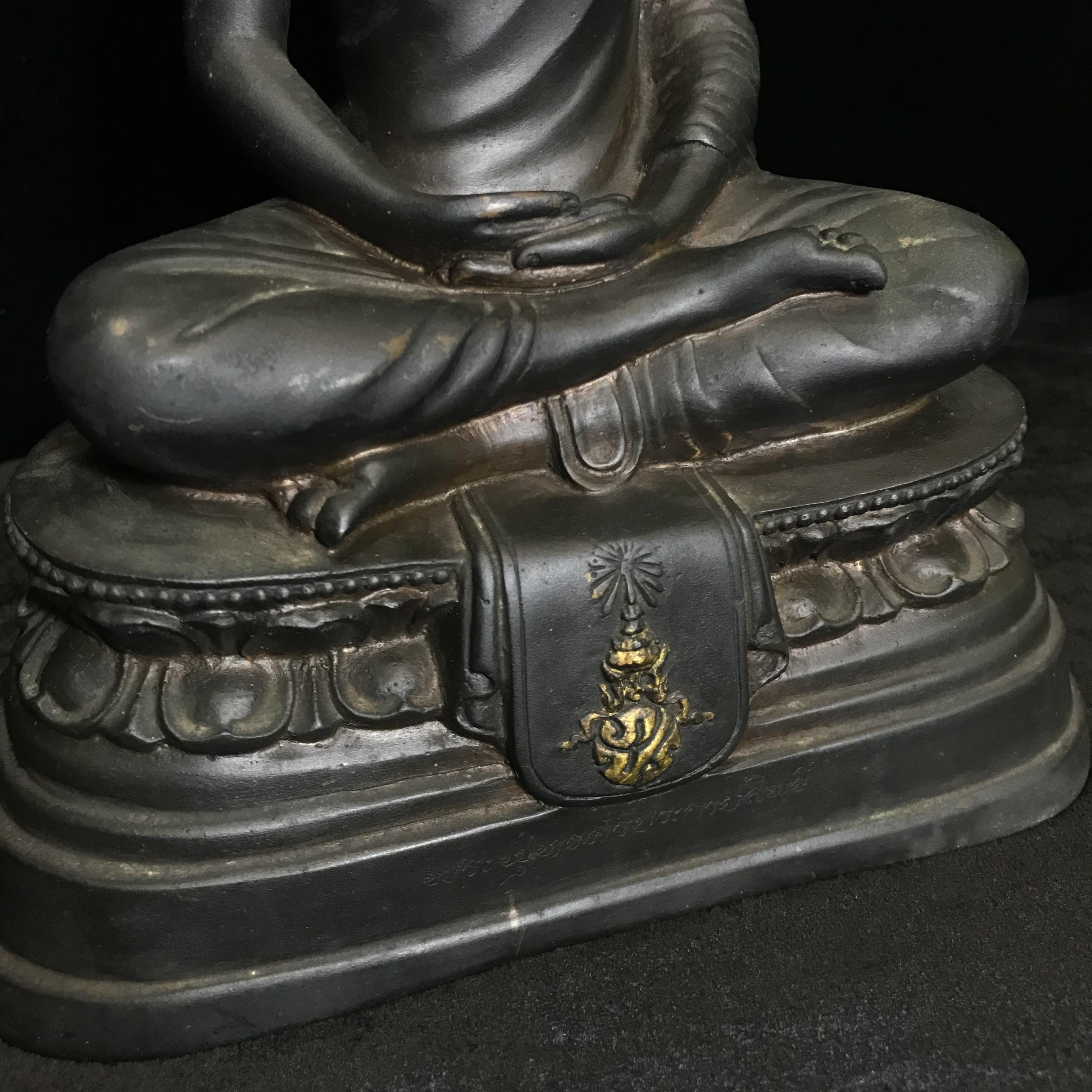 พระพุทธศรีประกายสิทธิ์ ภปร.วัดบวรนิเวศวิหาร ที่ระลึกสร้างโรงพยาบาลสมเด็จพระ ศรีนครินทร์ ปี 2525 หน้าตัก 5นิ้ว(พระราชทานเม็ดพระธาตุบรรจุใต้ฐาน)