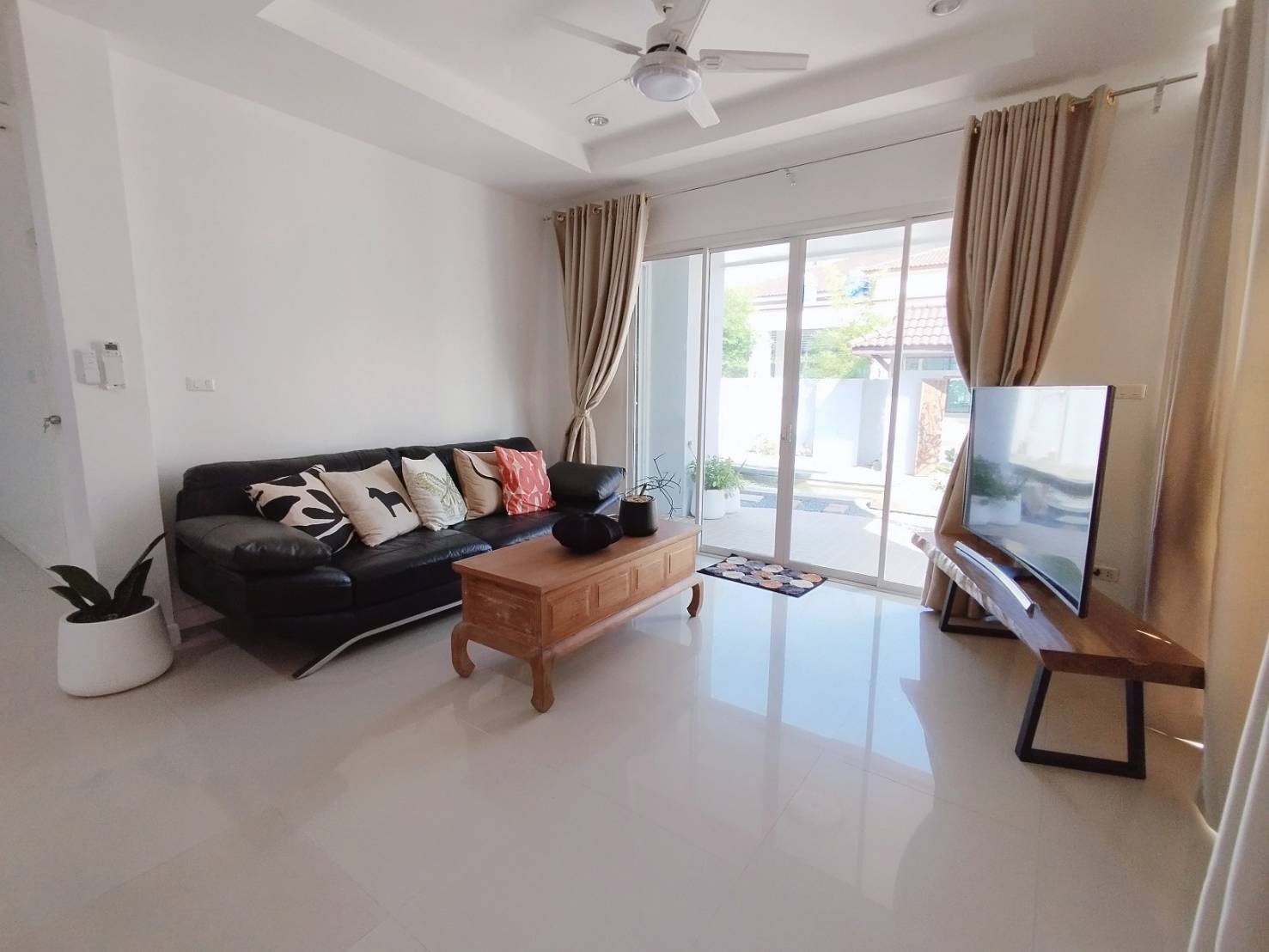 For Sale : Thalang, Private Pool Villa, 4 Bedrooms 5 Bathrooms