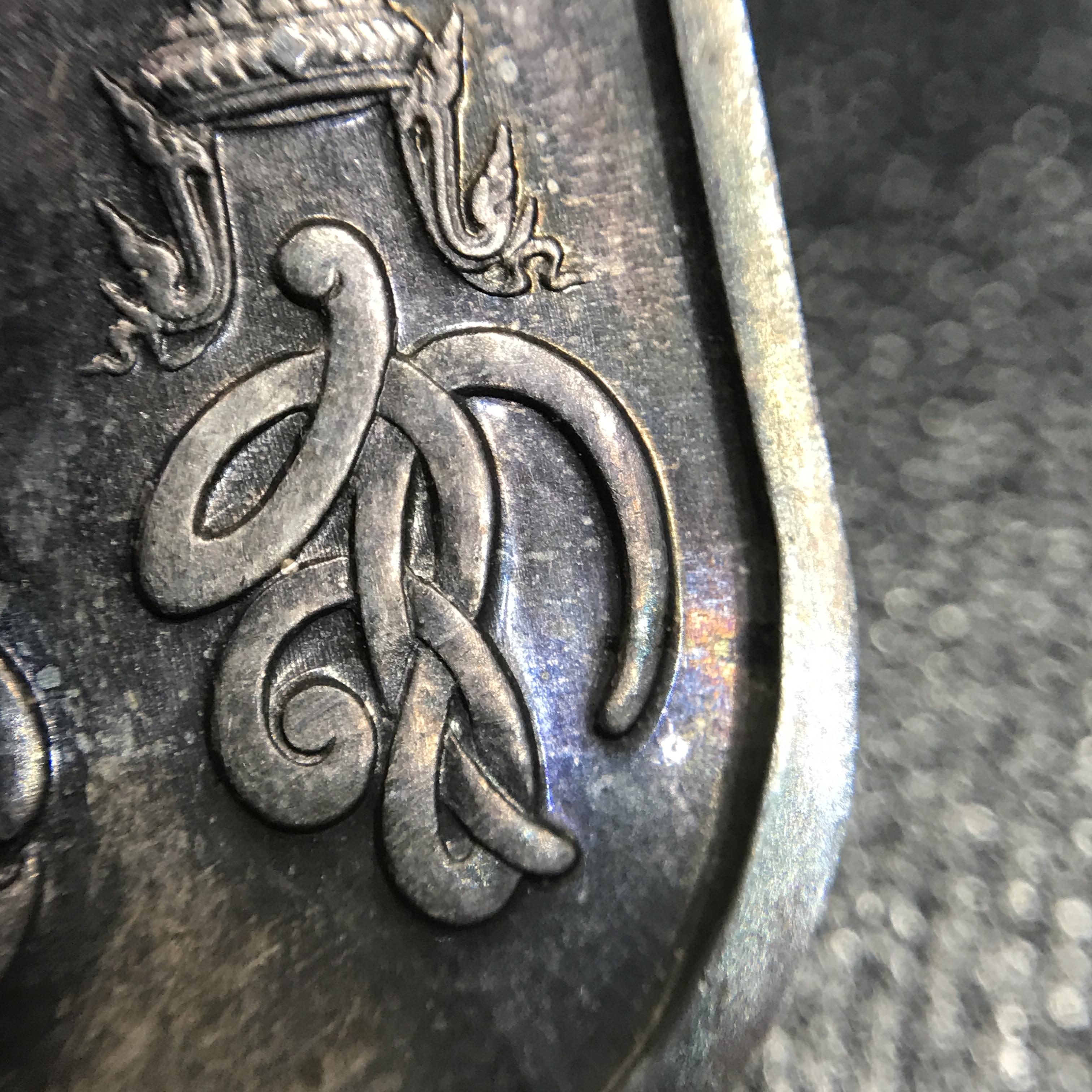 เหรียญสองพระองค์พระราชทาน ภปร. สก. เนื้อเงิน ปี2535 สภาพสวยผิวเดิมพร้อมกล่องเดิมๆ (หายาก)