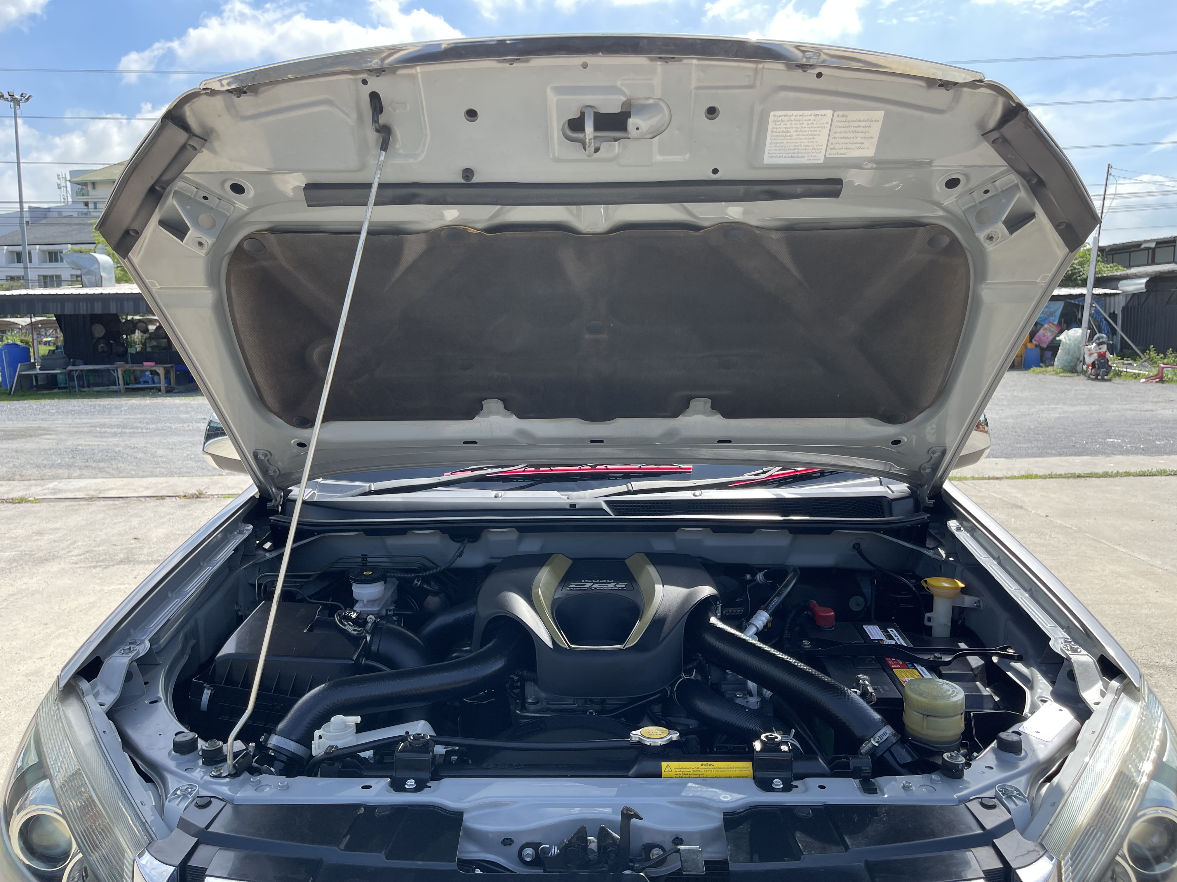 Isuzu Dmax All New 4ประตู Hilander 3.0 Vgs Z Prestige Navi 2012 น้ำตาล