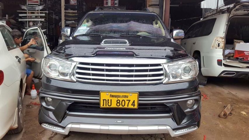 Toyota Fortuner 2005-2012 body kits by Amotriz