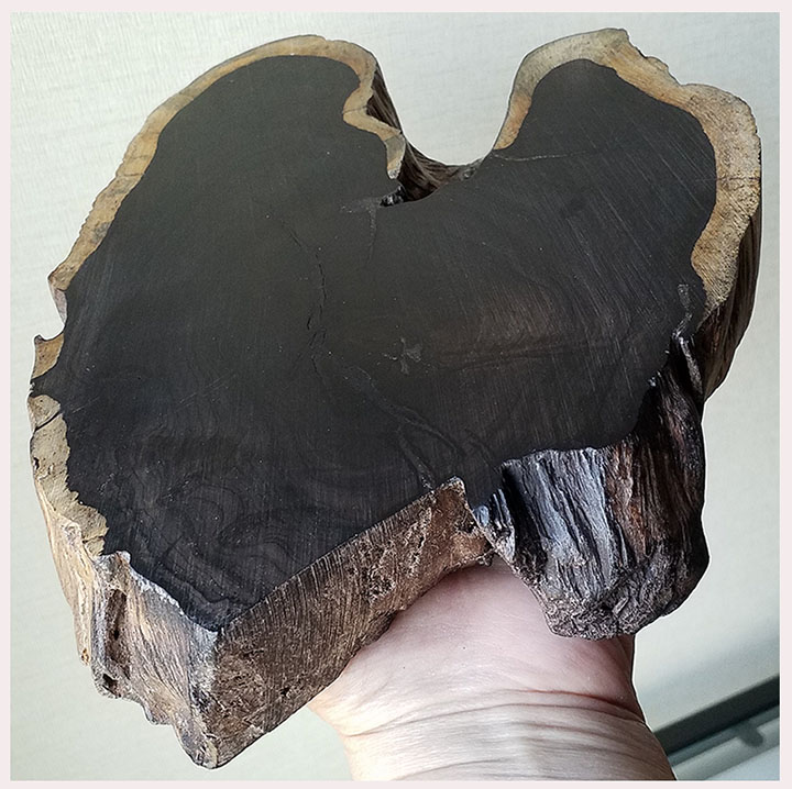 ฐานไม้มะเกลือ(African Ebony) หนา 3cm แบบที่1ตัดเว้า (ตัวอย่าง)