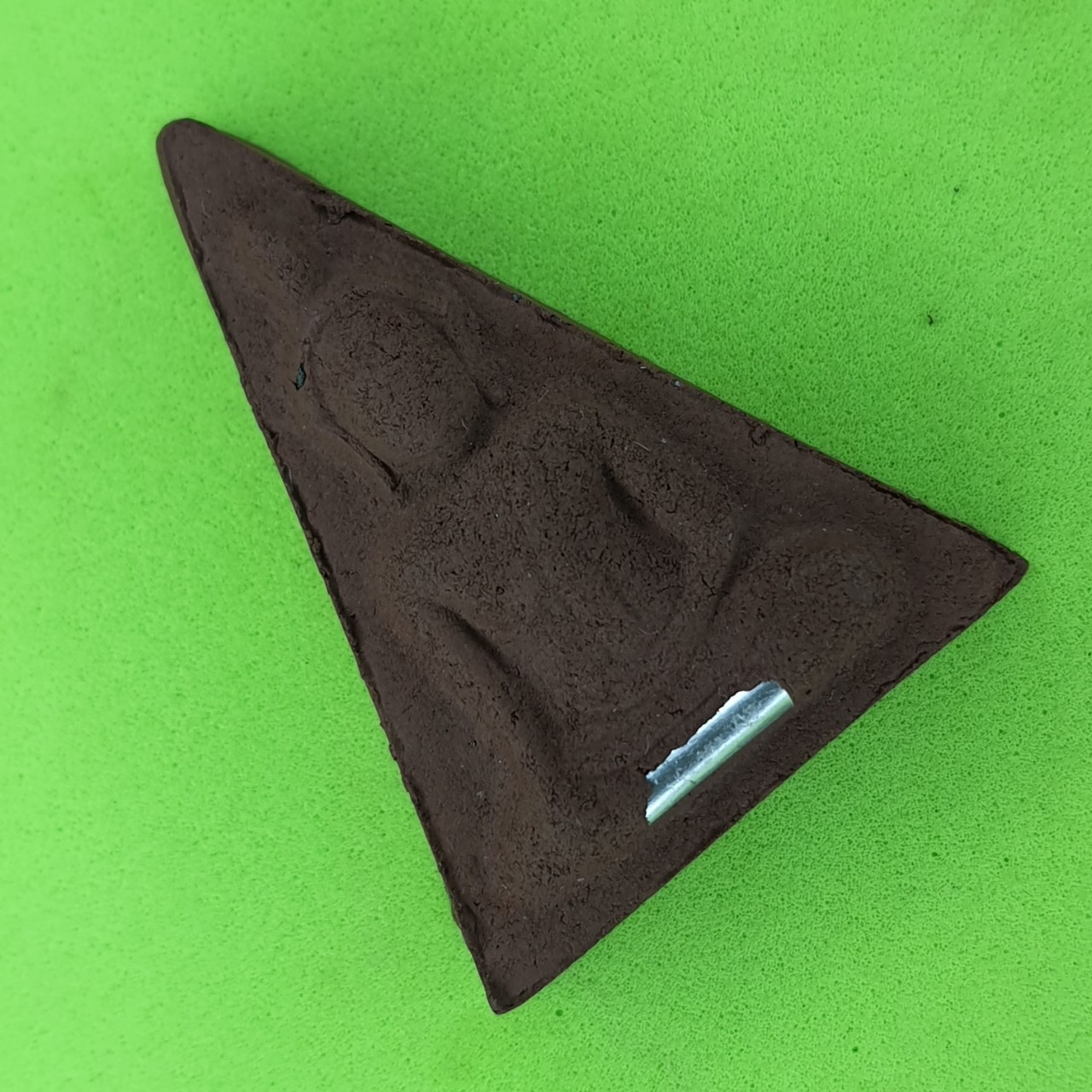 พระเครื่อง พระนางพญา เข่าโค้ง ฝังตะกรุด 100องค์ เนื้อแร่เหล็กน้ำพี้ พระนางพญาจี้ พระนางพญาแท้ จี้พระนางพญา พระแท้ ปลุกเสกแล้ว พระเครื่อง พระ พระเครื่องพระนางพญา