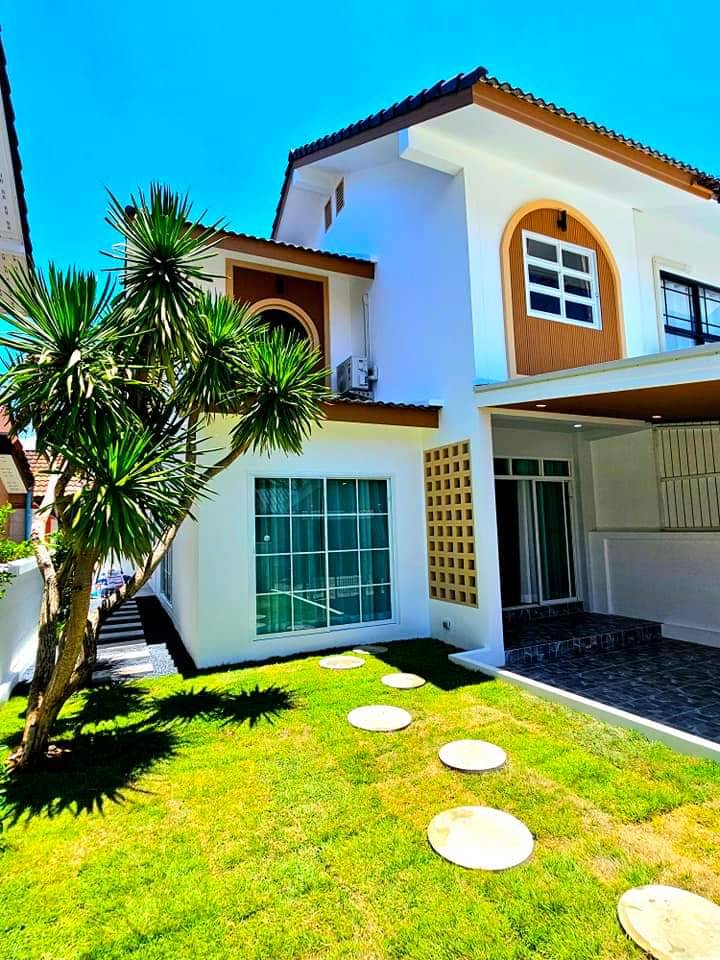 For Sales : Thalang, 2-story townhome, 3 bedrooms 2 bathrooms