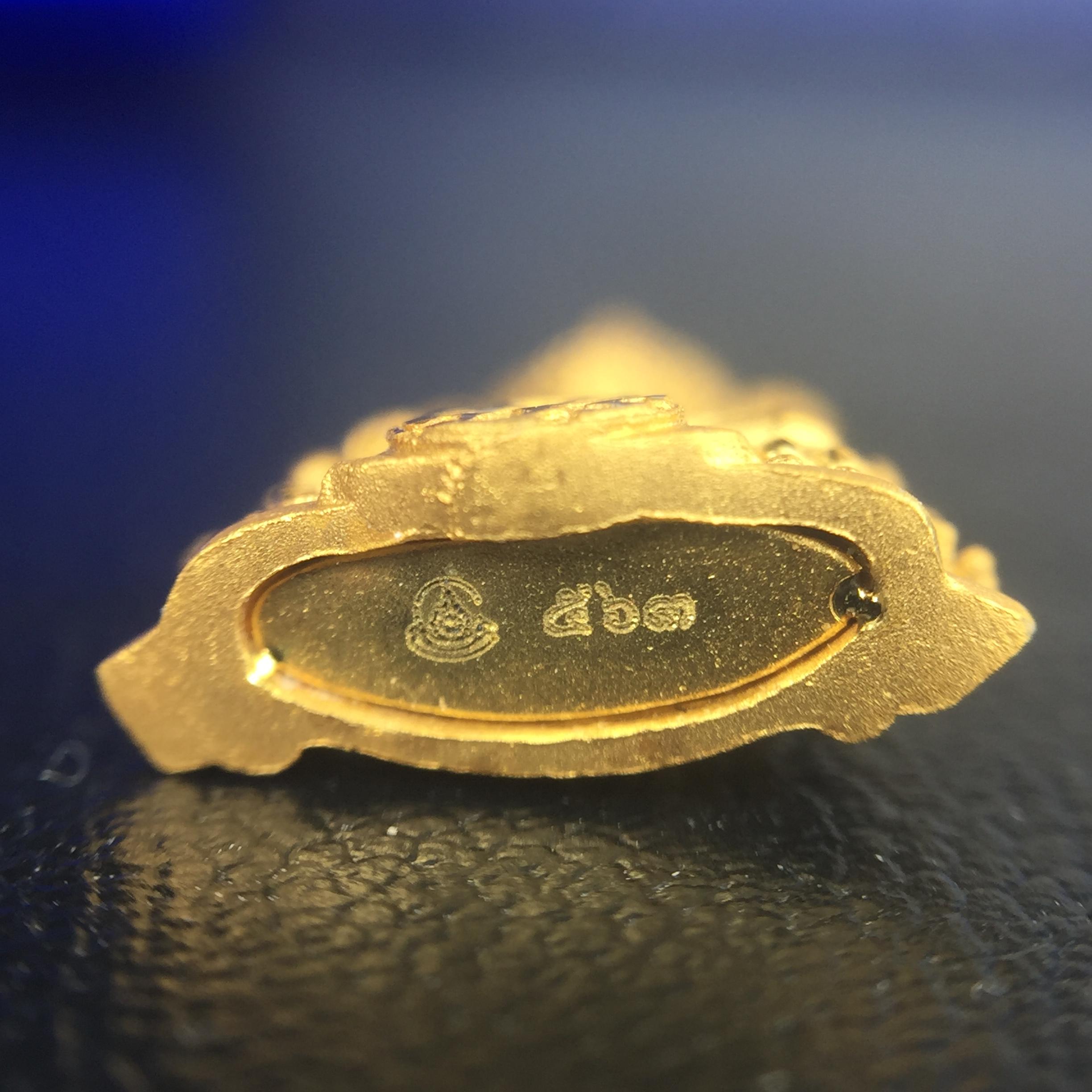 พระพุทธชินราช ภปร. โครงการ เพราะแผ่นดินนี้คือแผ่นดินเกิด ปี2551 เนื้อทองคำ 96.5%(น้ำหนัก 2.6 กรัม) ขนาดหน้าตัก1/4นิ้ว (สวยงามทรงคุณค่าหายาก)1 ใน 5000องค์