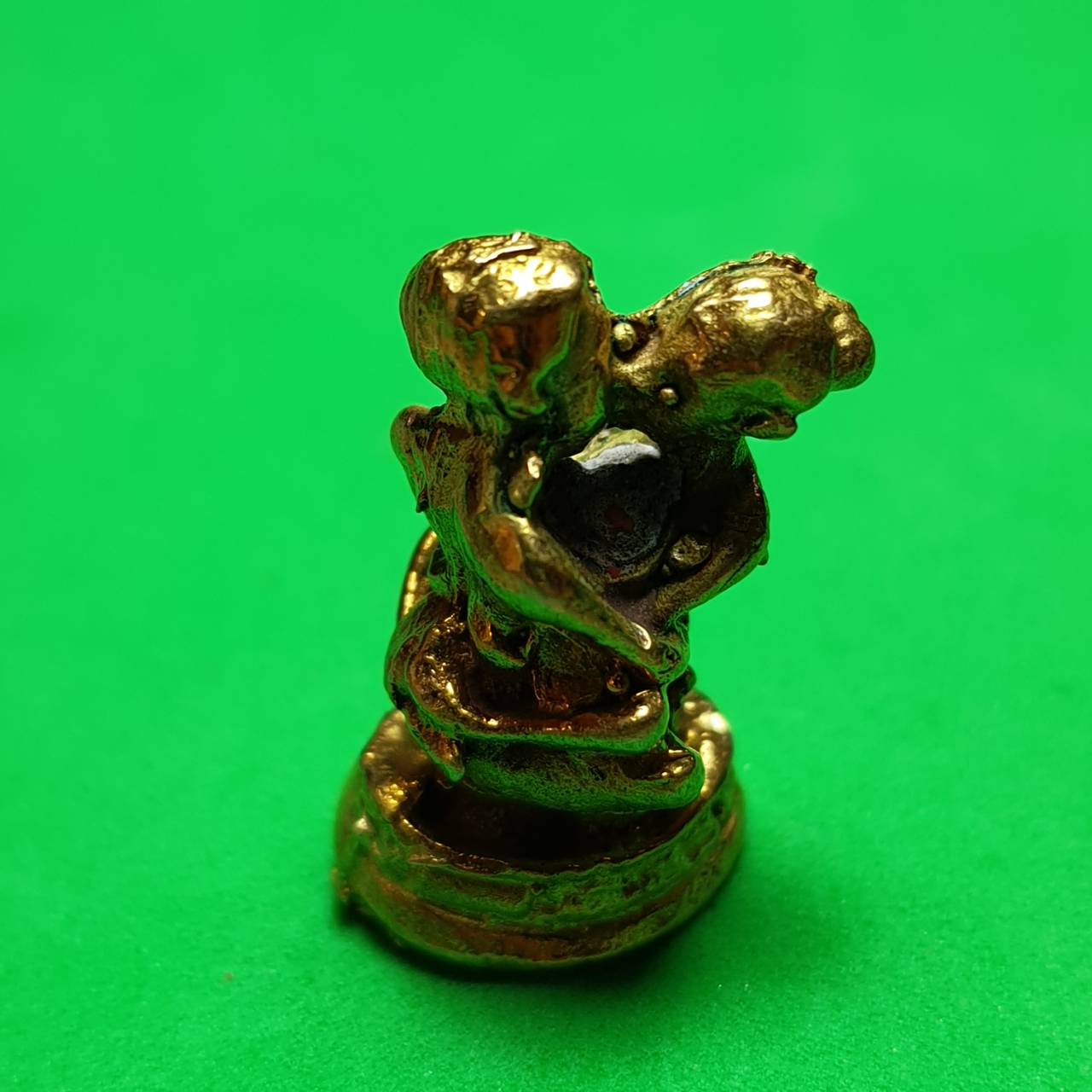 ของเสน่ห์ อิ่นนั่งกอดกัน อิ่นคู่รัก อิ่นคู่ อิ่นแท้ อิ่นรัก อิ่น