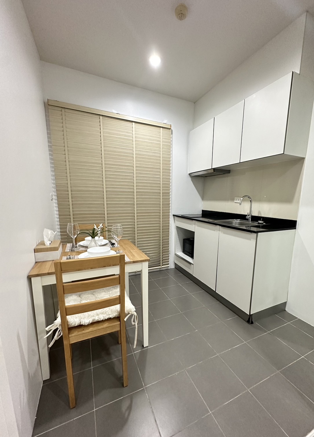 For Rent : Samkong, Condo near Lotus Samkong, 1 bedroom, 1st flr.