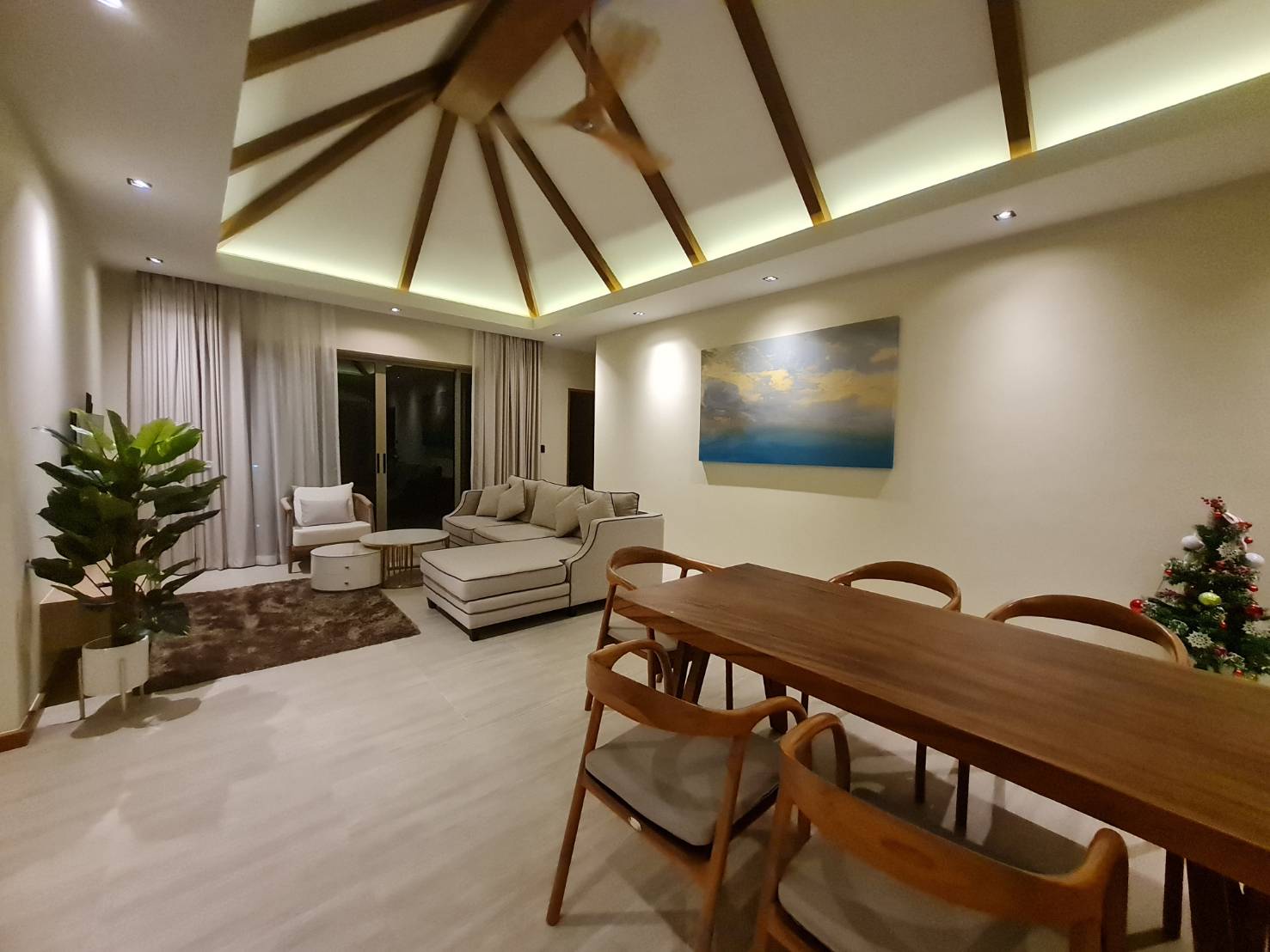 For Rent : Thalang, Brand New Luxury Pool Villa, 3 bedrooms 3 bathrooms