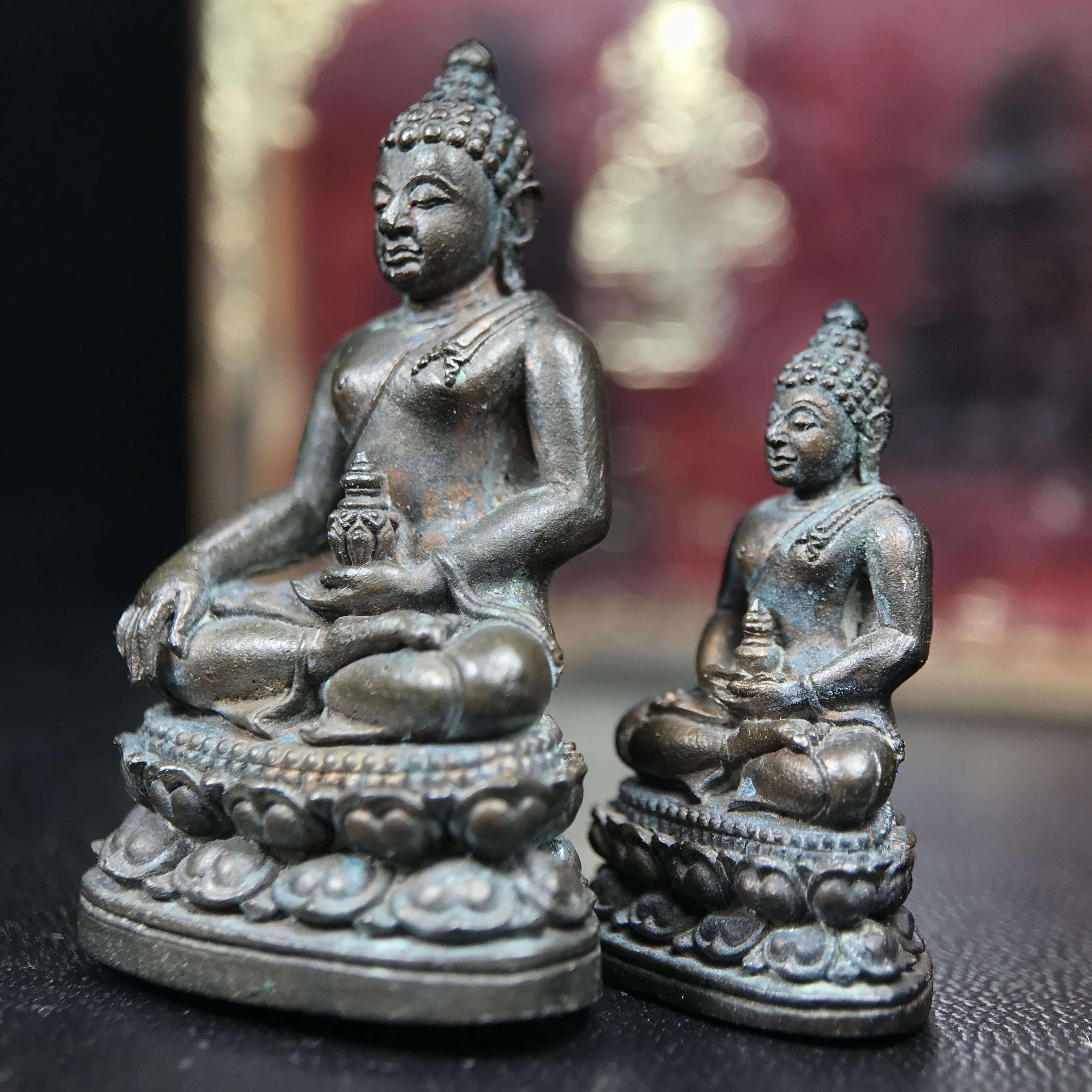 พระกริ่ง-พระชัยวัฒน์อธิบดี ปี2525 ของดีอัยการ (มีไว้บูชาเลื่อนยศเลื่อนตำแหน่งทุกท่าน)(1ใน 2525 ชุด)****ชุดหมายเลข ๗๘๖ ****มียศ มีบารมี สมกับความหมายของนาม พระกริ่งอธิบดี “พระกริ่งผู้เป็นใหญ่ในหมู่พระกริ่งทั้งหลาย”