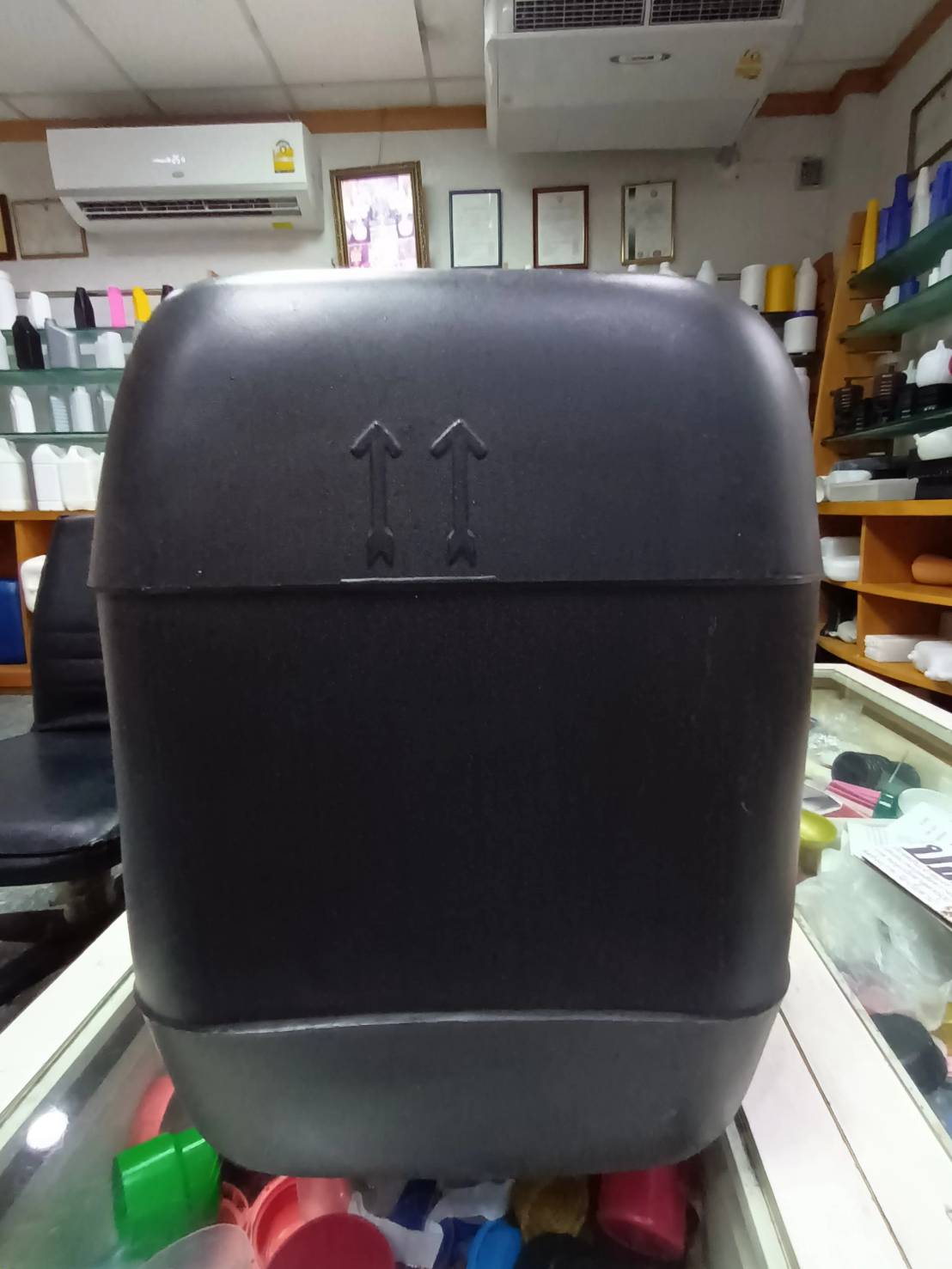 แกลลอน 25 ลิตร AD9 ดำ