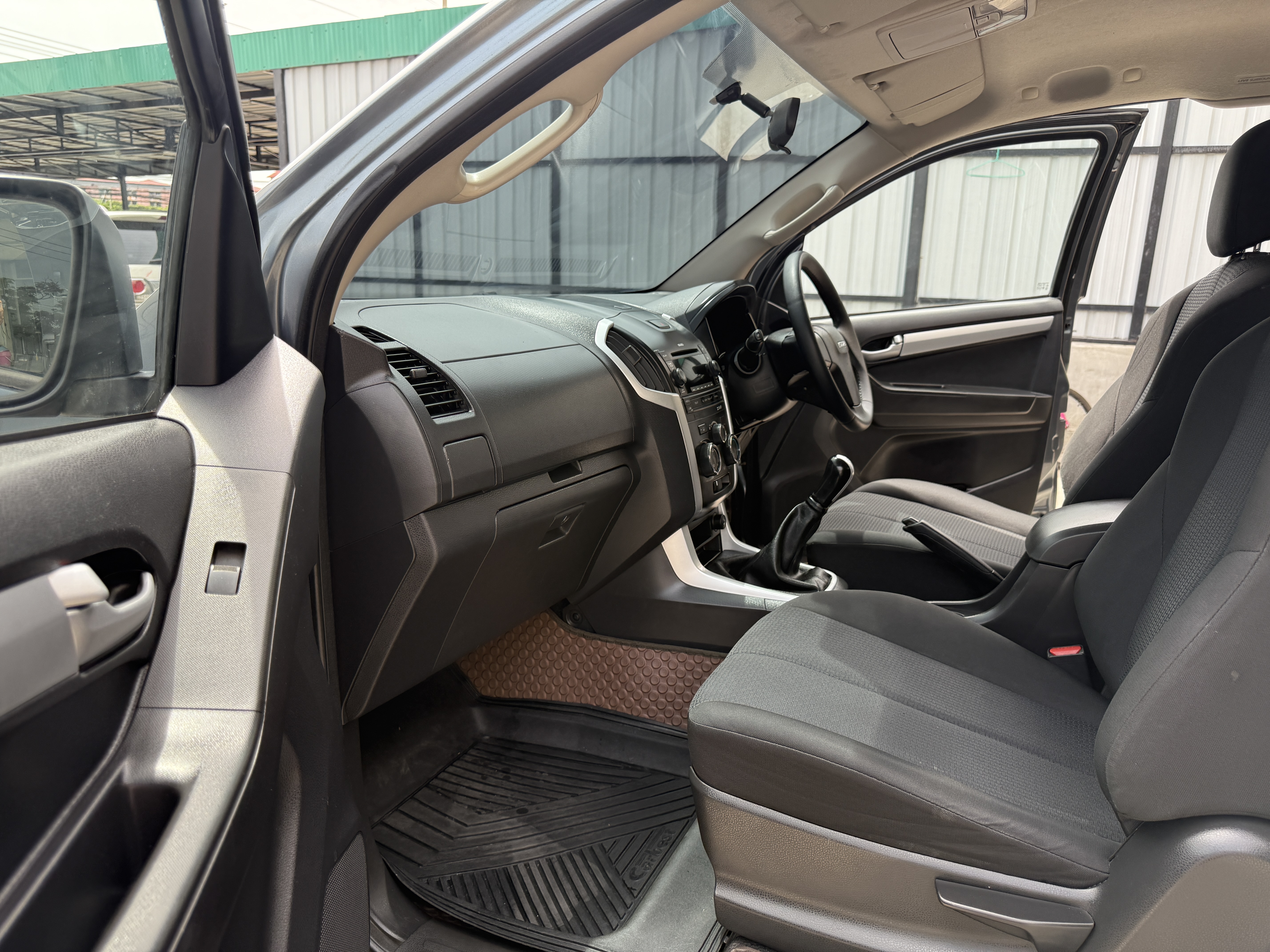 Isuzu Dmax All New Cab Hilander 2.5 Z 2012 เทา