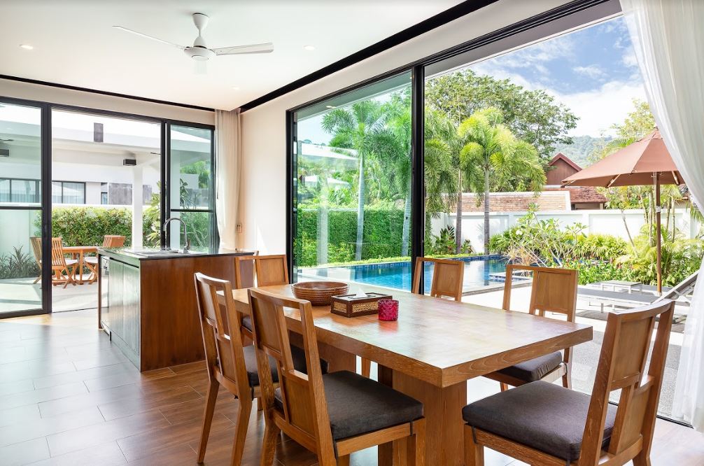 For Rent : Nai Harn, Luxury Modern Pool Villa, 3 Bedrooms 3 Bathrooms, Garden view.