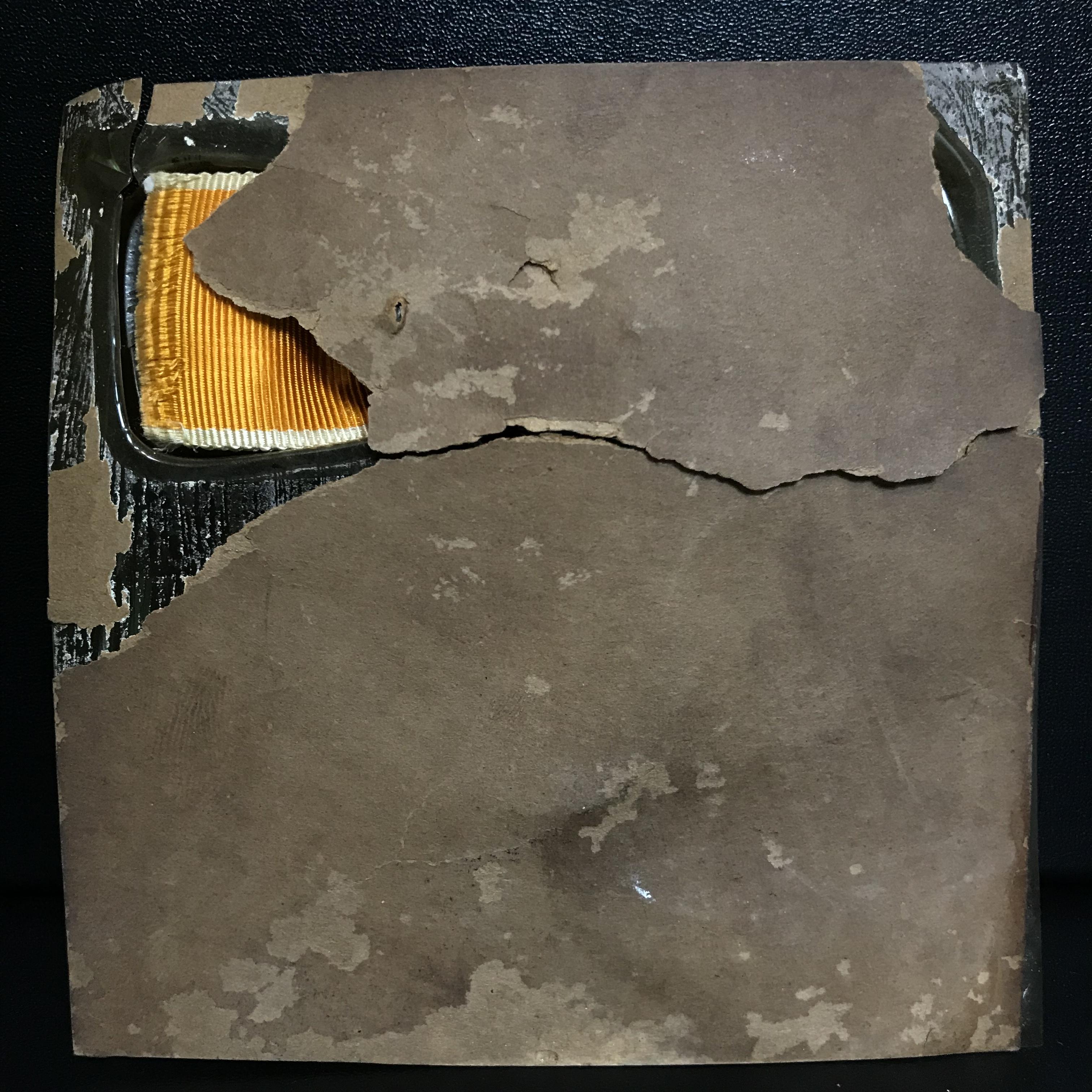 เหรียญที่ระลึกประดับแพรแถบ รัชกาลที่9 มหามงคลสมัยพระราชพิธีเฉลิมพระชนมายุ 60 พรรษา พ.ศ.2530(แบบสุภาพสตรี)(ตัวติดหายาก)