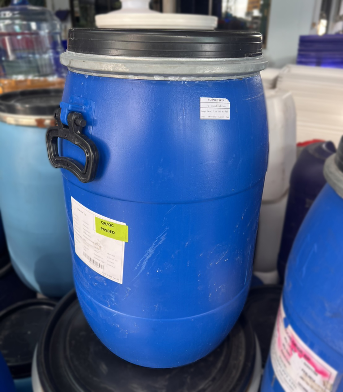 ถังหมัก 30 ลิตร มีหู ฝาเข็มขัดล็อค มือ 2