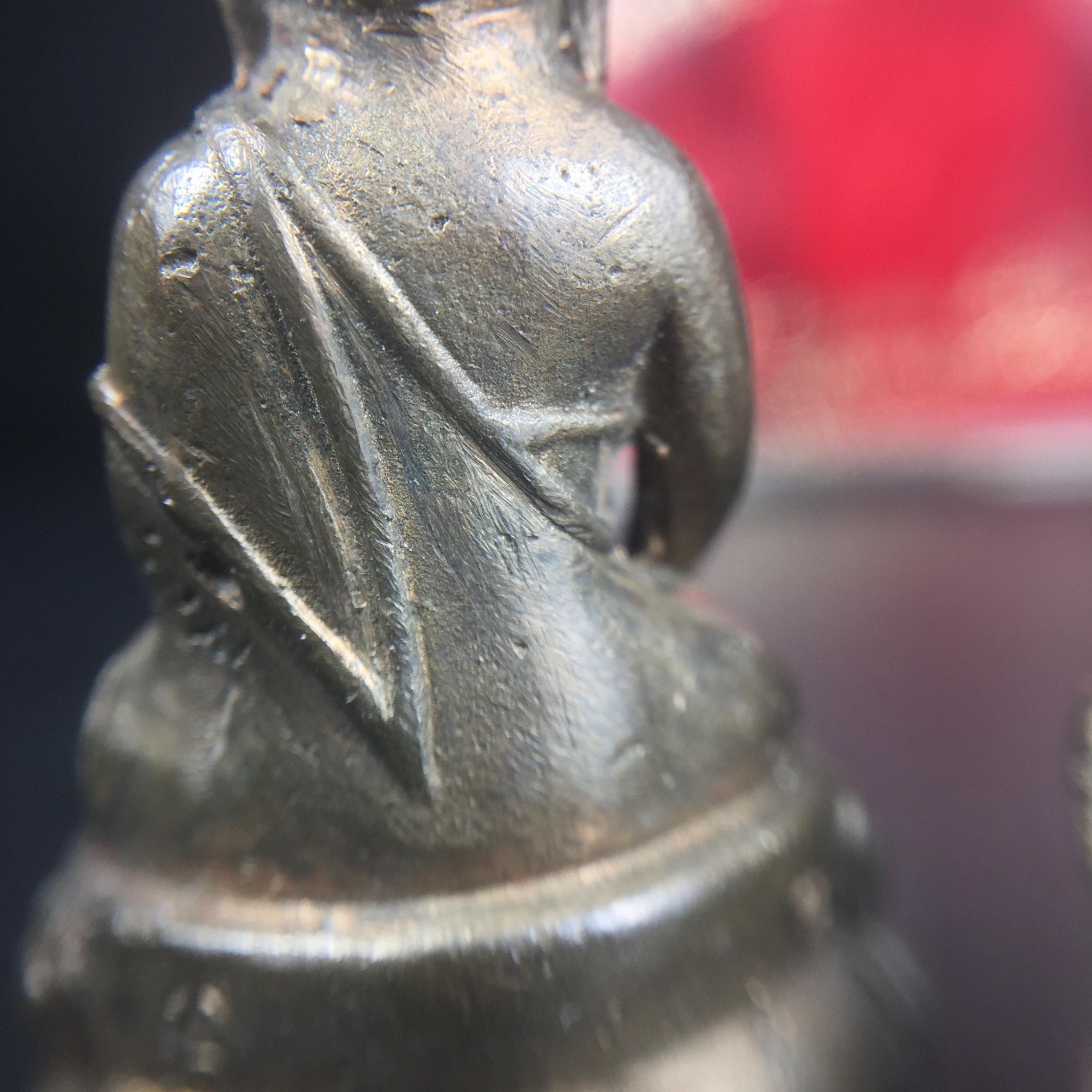 พระกริ่ง-พระชัยวัฒน์ ภปร. ธรรมศาสตร์ 50ปี เนื้อนวโลหะ ปี2527(ในหลวงรัชกาลที่9 เสด็จเททอง)(หายาก)(1ใน677ชุด)