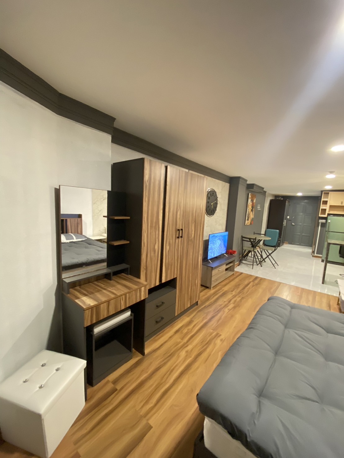 For Rent : Patong, Phuket Palace Condo, Studio Room, Sea View.