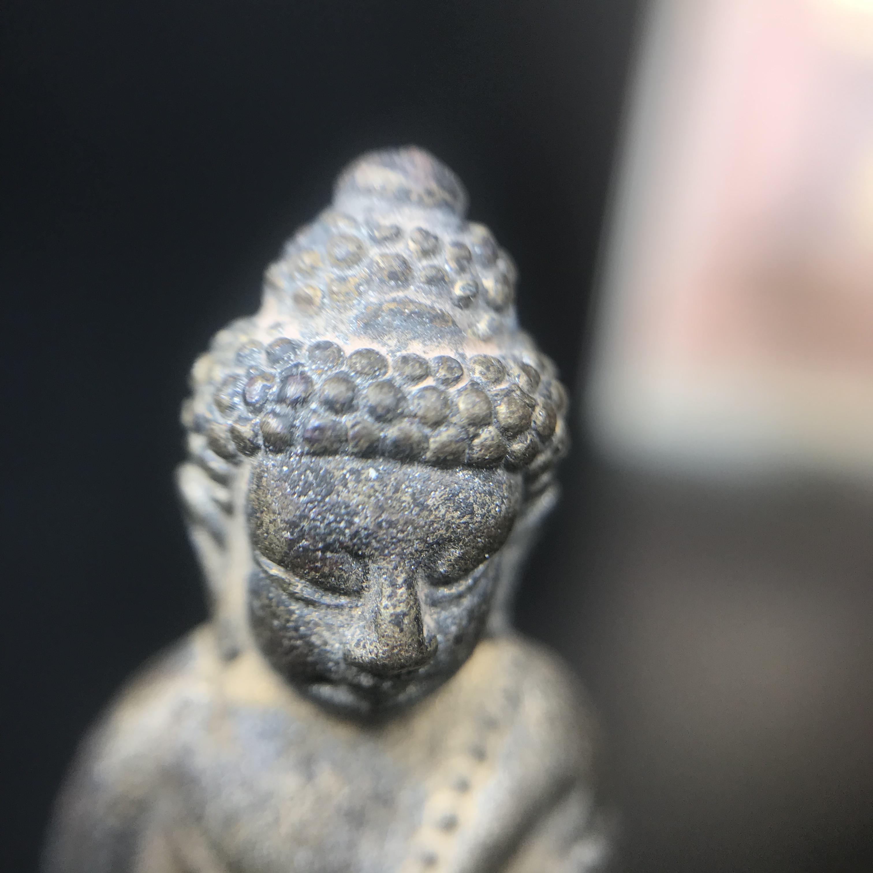 พระกริ่งชินบัญชรฉลองพระชันษา 100 ปี สมเด็จพระญาณสังวร วัดบวรนิเวศวิหาร ปี 2556 เนื้อนวโลหะผสมทองคำก้นอุดผงพรายกุมาร หลวงปู่ทิม พิธีใหญ่ มวลสารเด่น นิยม(1 ใน 599 องค์)หายาก