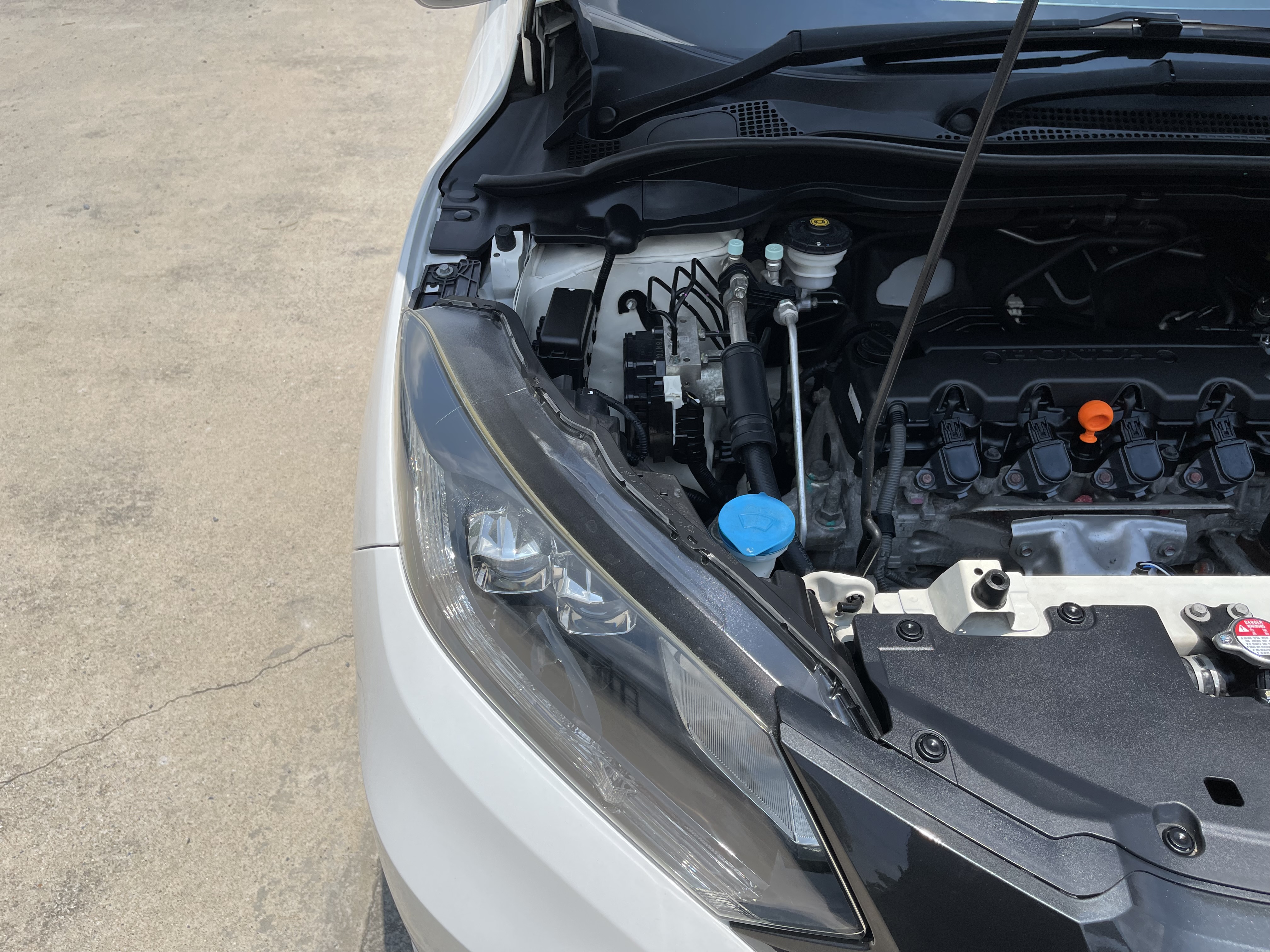 Honda Hrv 1.8 E At 2015 ขาวมุก