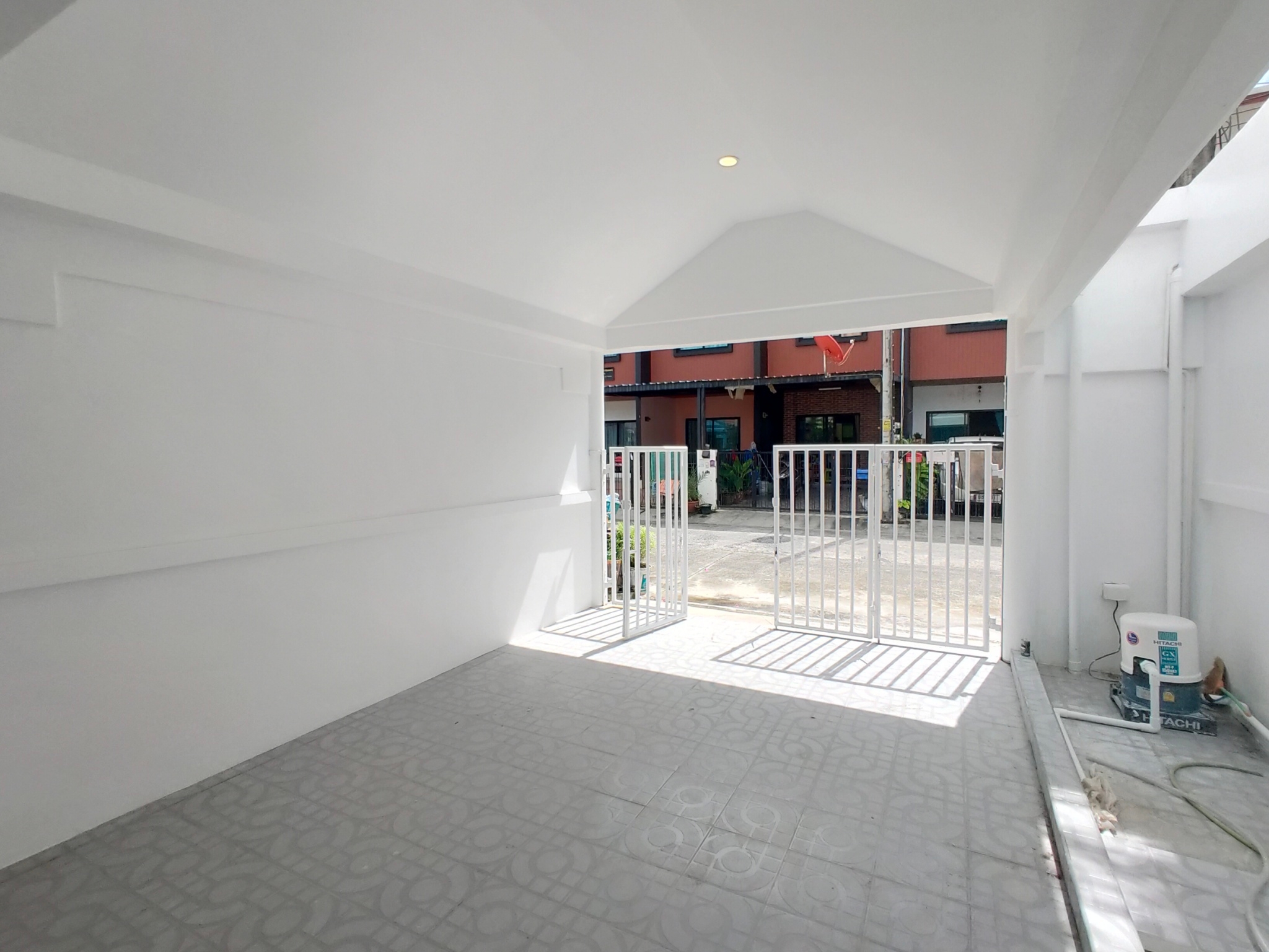 For Sales : 2-Storey Town House@Bann Chalongsuk, 2 bedrooms 3 bathrooms