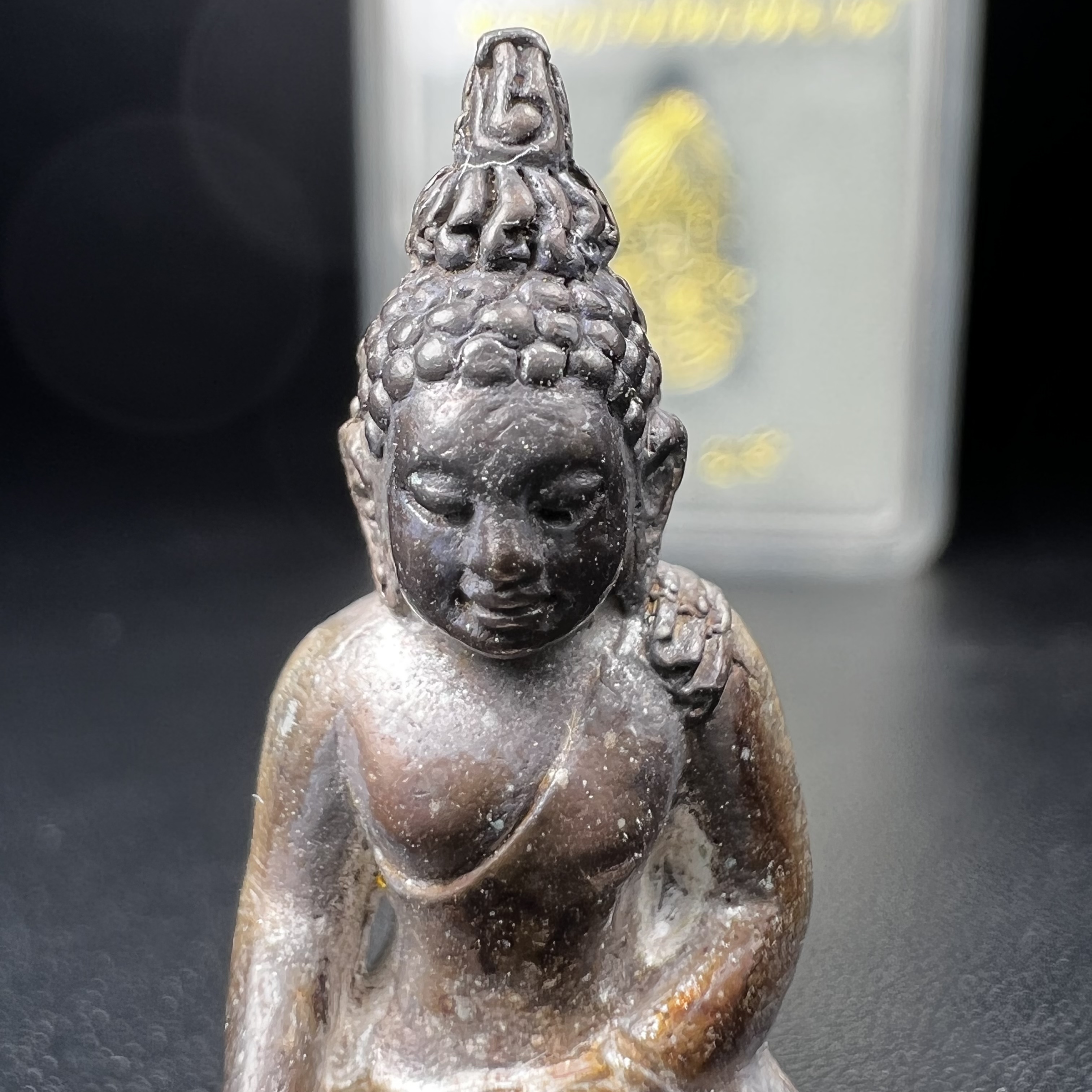 พระกริ่งไพรีพินาศ รุ่น ภปร. ราชวิทยาลัย ปี2535 เนื้อเงิน(สภาพผิวเดิมแบบนิยม เข้มขลังทรงอนุภาพ)(ตอกโค้ดพระนามย่อ ญสส ใต้เศวตรฉัตร และ พระปรมาภิไธยย่อ ภปร.)(1ใน2535องค์)