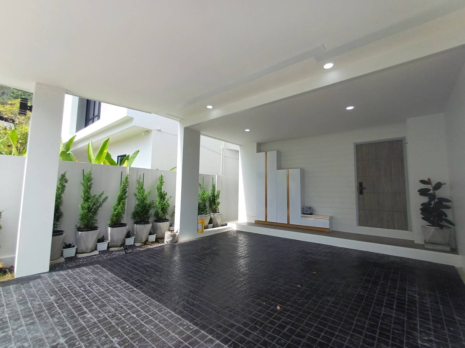 For Rent : Kohkaew, Modern style private pool villa, 4 Bedrooms 4 Bathrooms