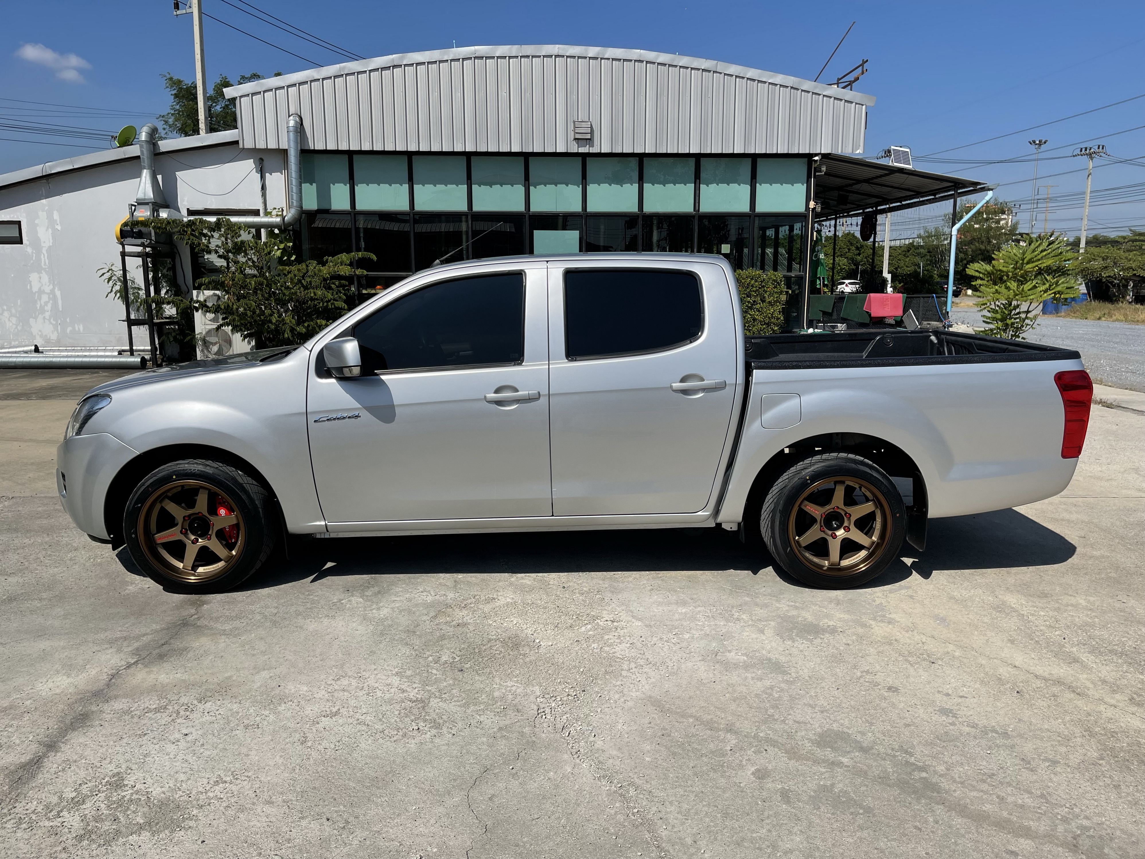 Isuzu Dmax All New 4ประตู 2.5 L 2013 เงิน