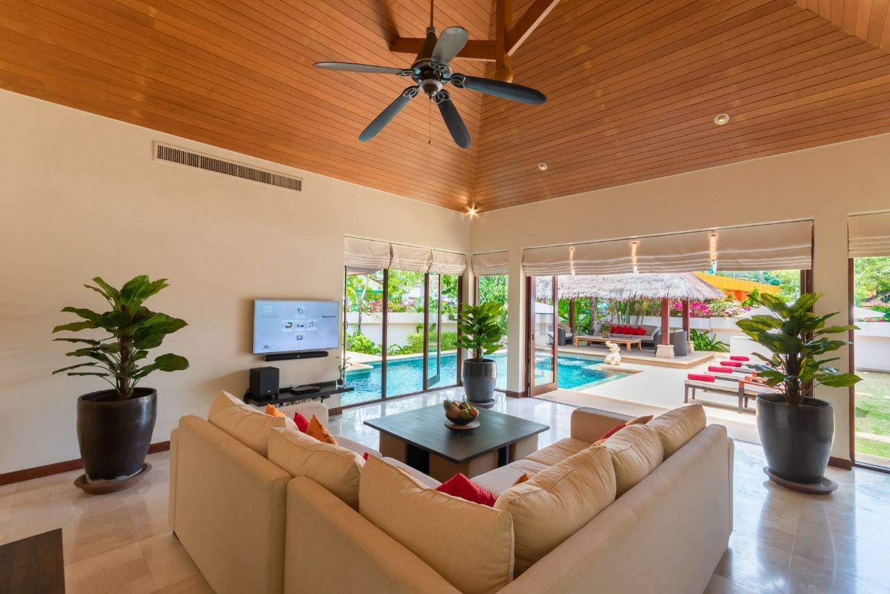 For Rent : Bangtao, Private Pool Villa, 3 Bedrooms 4 Bathrooms