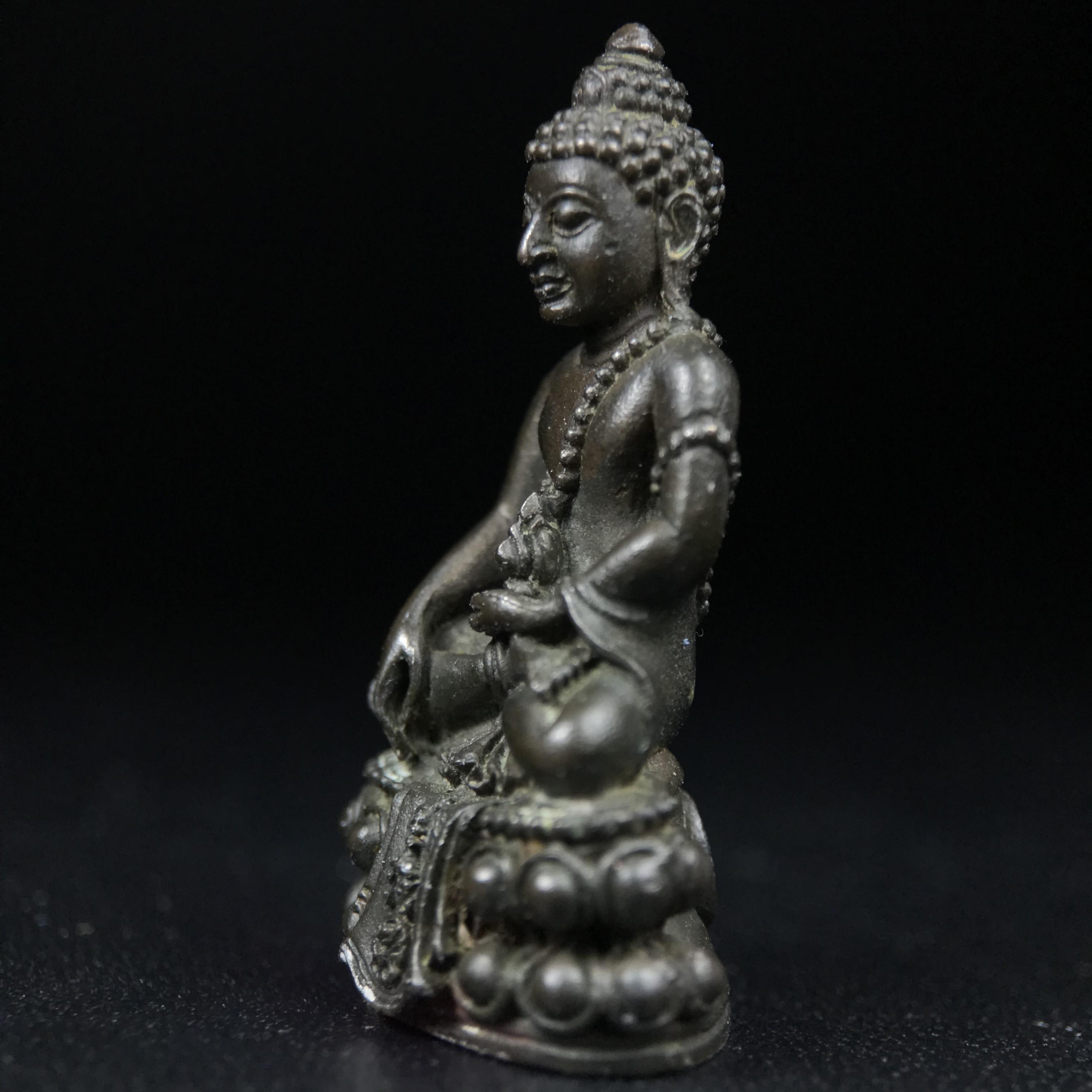 พระกริ่งศิรากาศ ภปร.(พระกริ่งคุ้มเกล้า)วัตถุมงคล"คุ้มเกล้าฯ" มูลนิธิ “คุ้มเกล้า” ในพระบรมราชูปถัมภ์ จัดสร้าง โรงพยาบาลภูมิพล เนื้อนวโลหะ(พิมพ์หน้าไทย)(ในหลวงรัชกาลที่9เสด็จเททอง)(พิธีใหญ่)(นิยม)