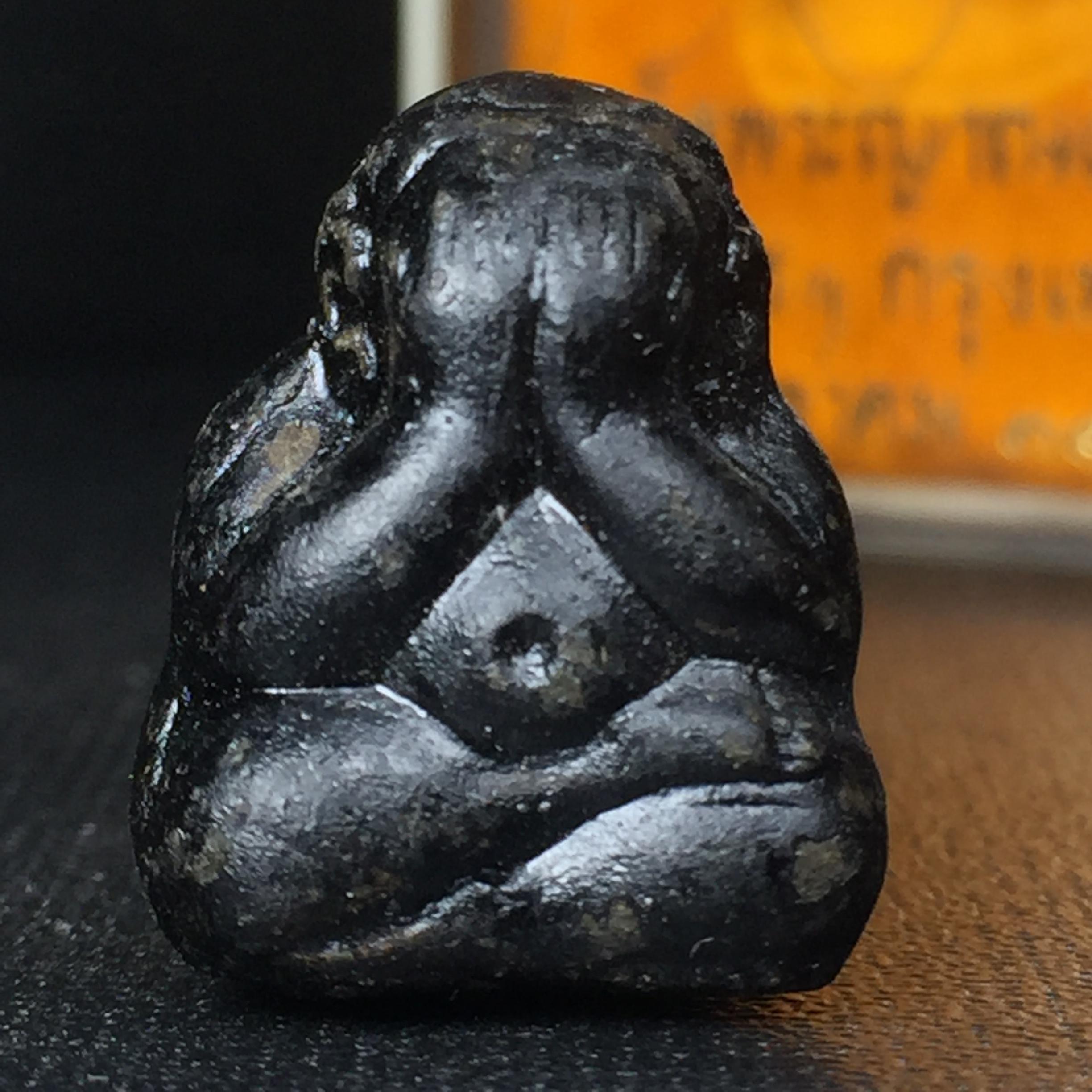 พระปิดตานำโชค สมเด็จพระญาณสังวร วัดบวรนิเวศวิหาร กรุงเทพ ปี2531(เจริญก้าวหน้า มีโชคลาภ การค้าเจริญรุ่งเรื่อง แคล้วคลาดปลอดภัย)