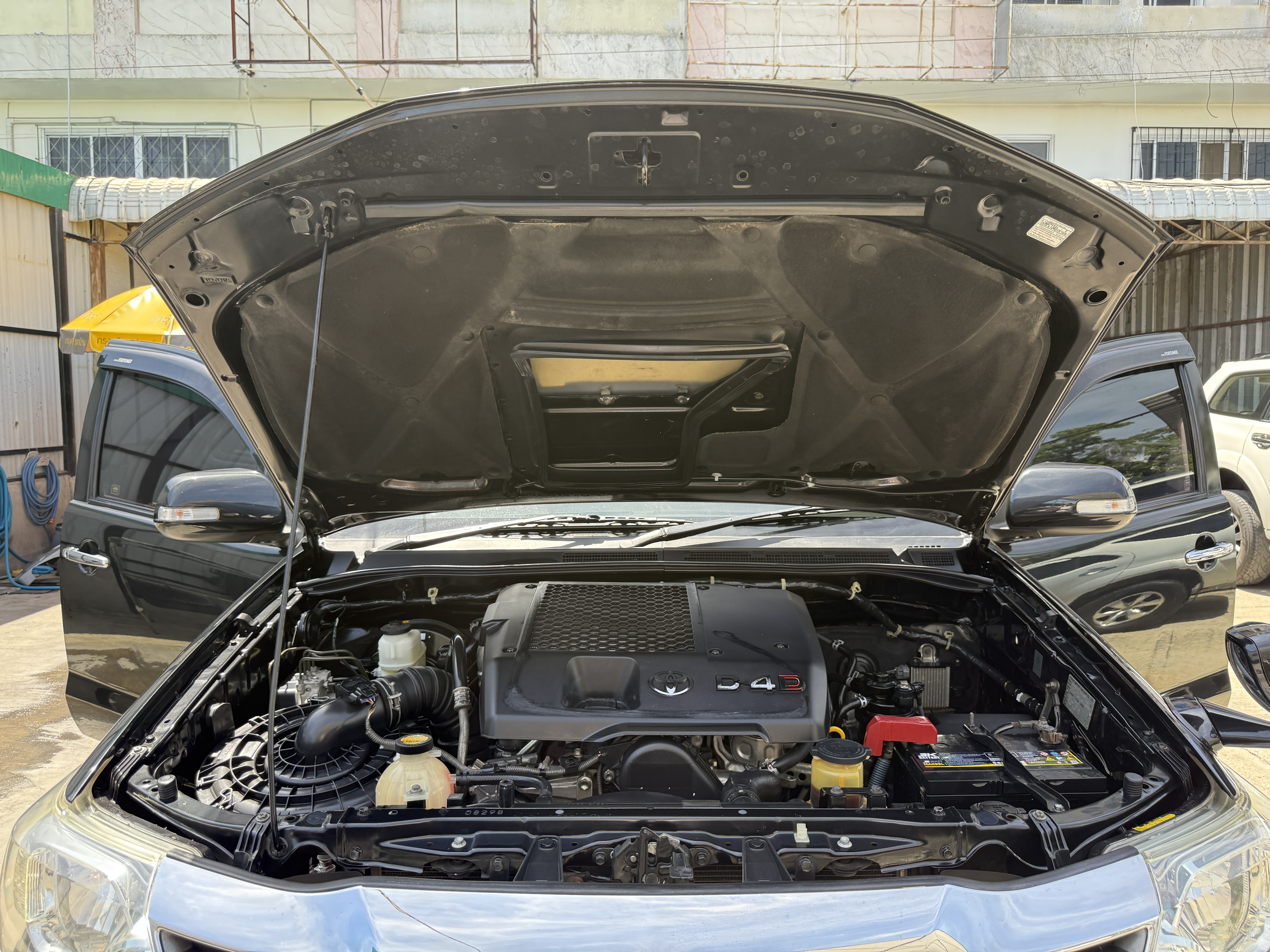 Toyota Fortuner Champ 3.0 V Navi 4WD At ปี 2013 ดำ