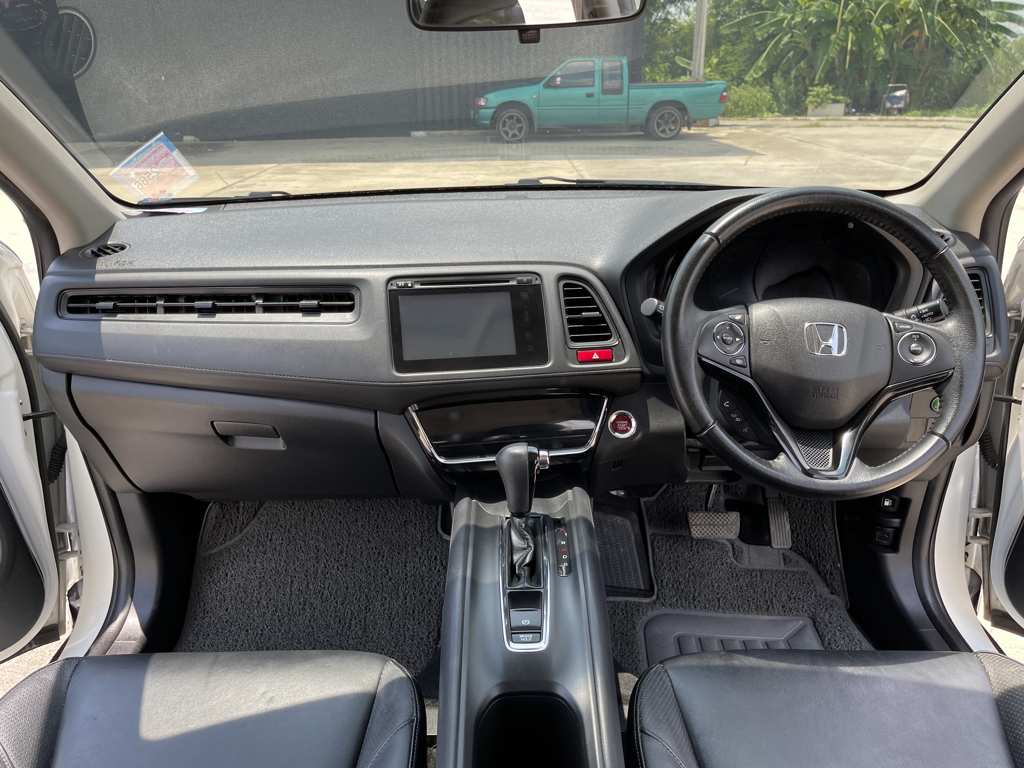 Honda Hrv 1.8 E At 2015 ขาวมุก