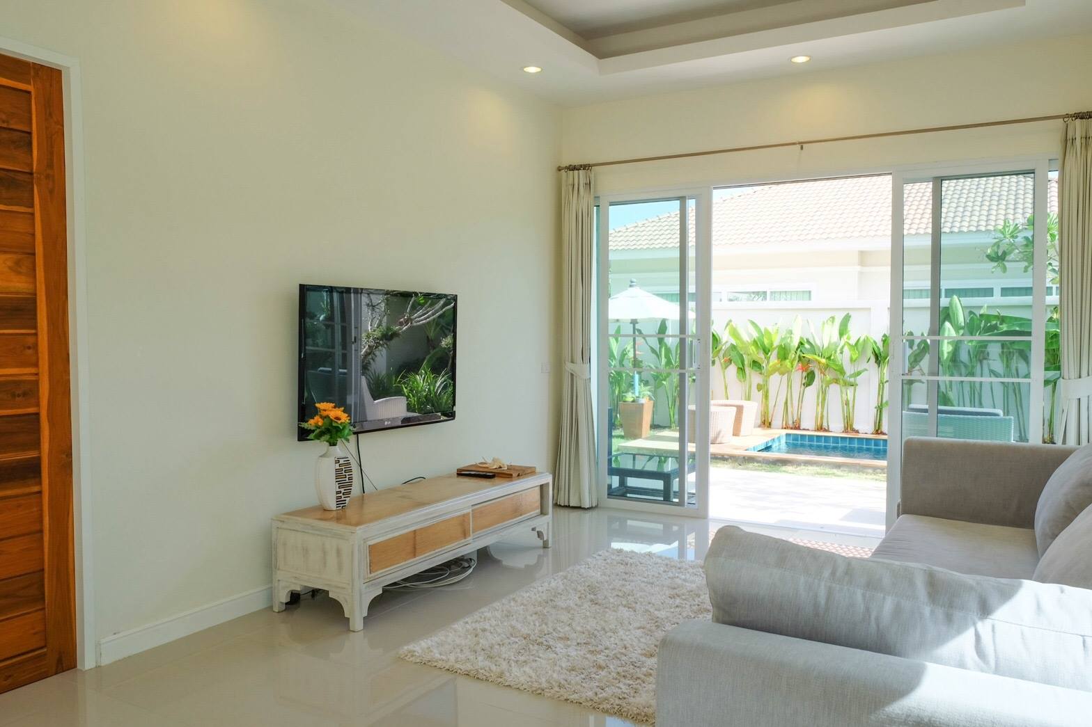 Exclusive Private 2 Bedroom Villas for Rent locate in Chalong Big Buddha Phuket