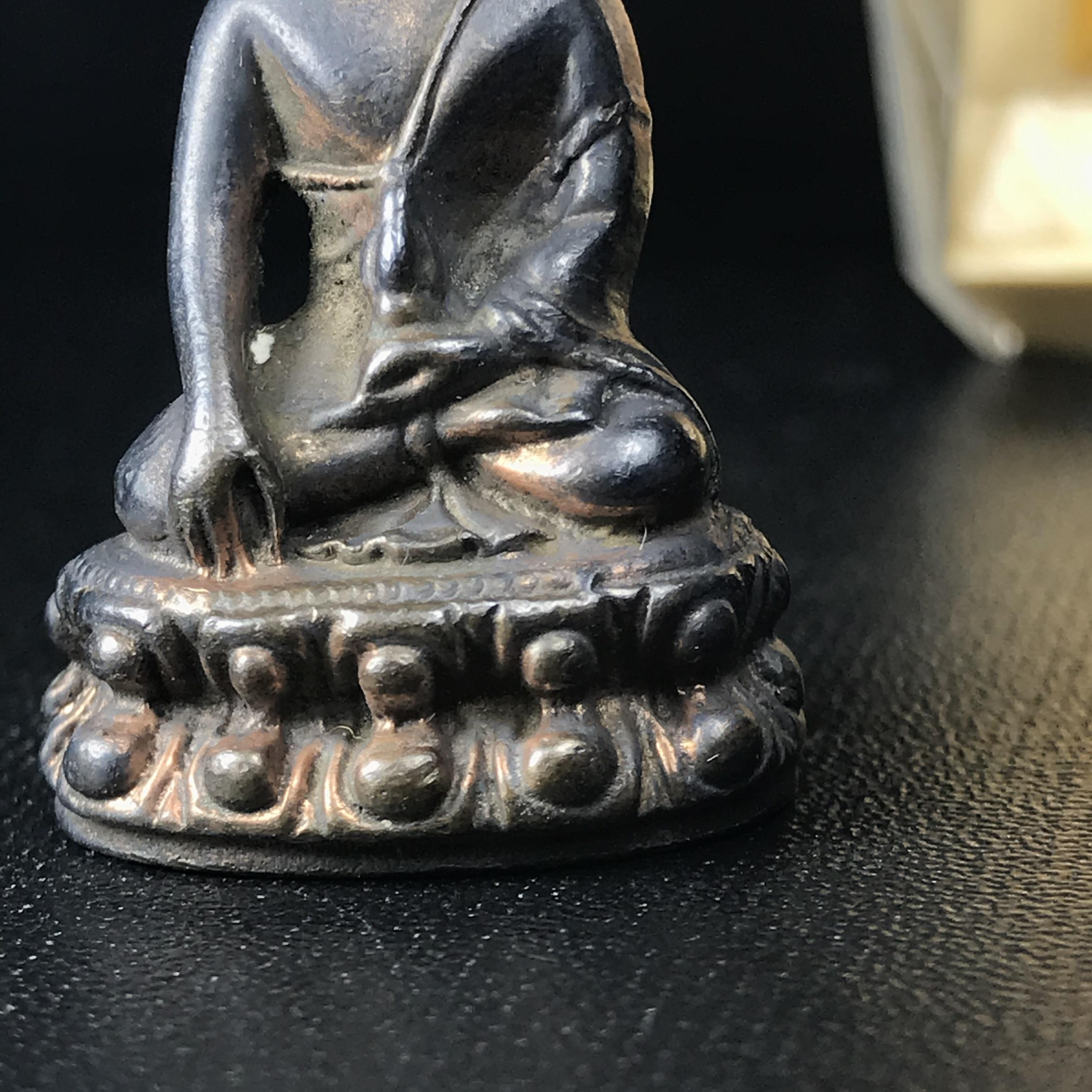 พระกริ่งญาณรังษี รุ่นแรก ปี 2531 เนื้อนวโลหะ จัดสร้างวาระครบ 75 ปี สมเด็จพระญาณสังวร สมเด็จพระสังฆราช วัดบวรนิเวศวิหาร