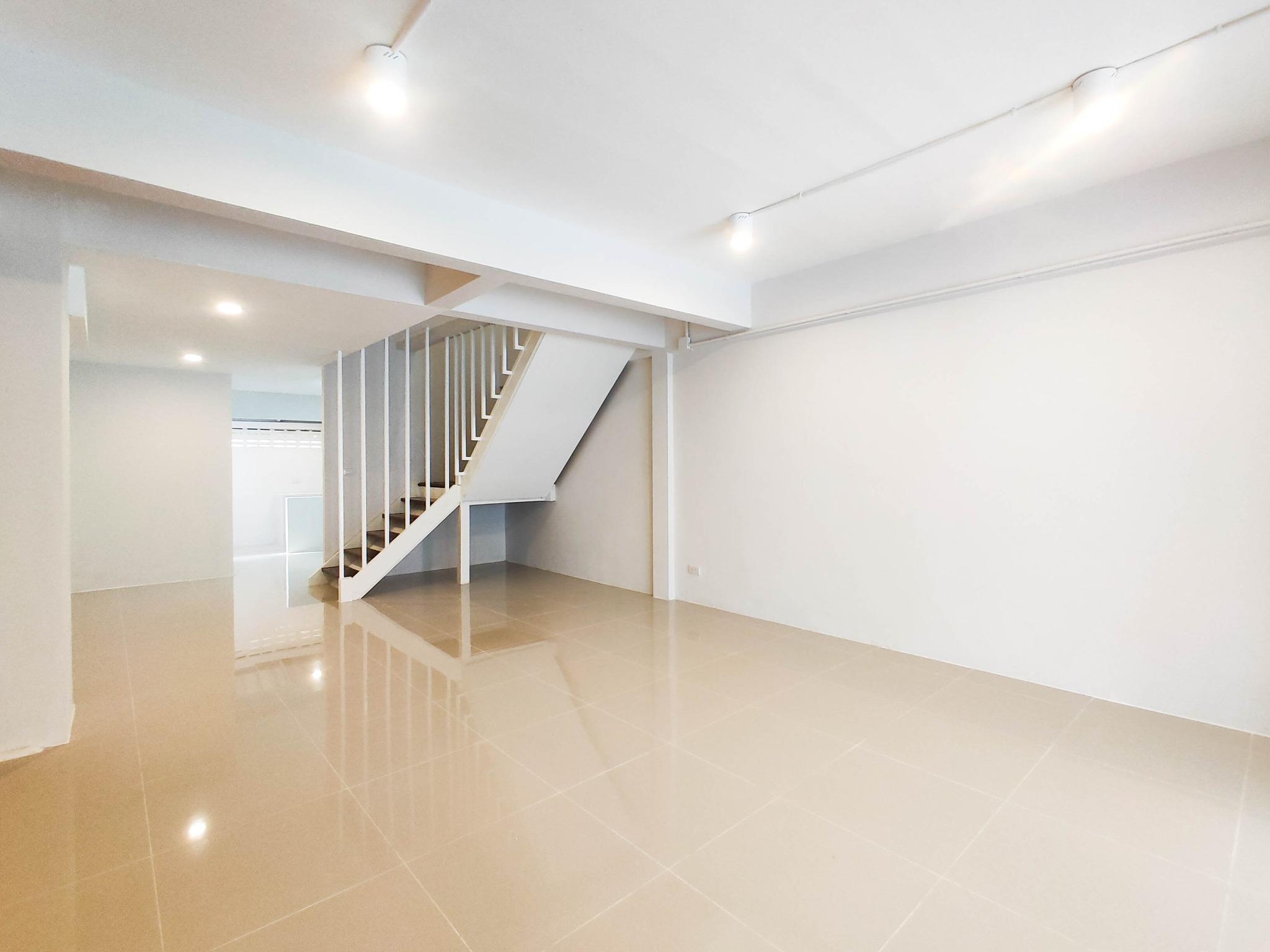 For Sales : 2-Storey Town House@Bann Chalongsuk, 2 bedrooms 3 bathrooms