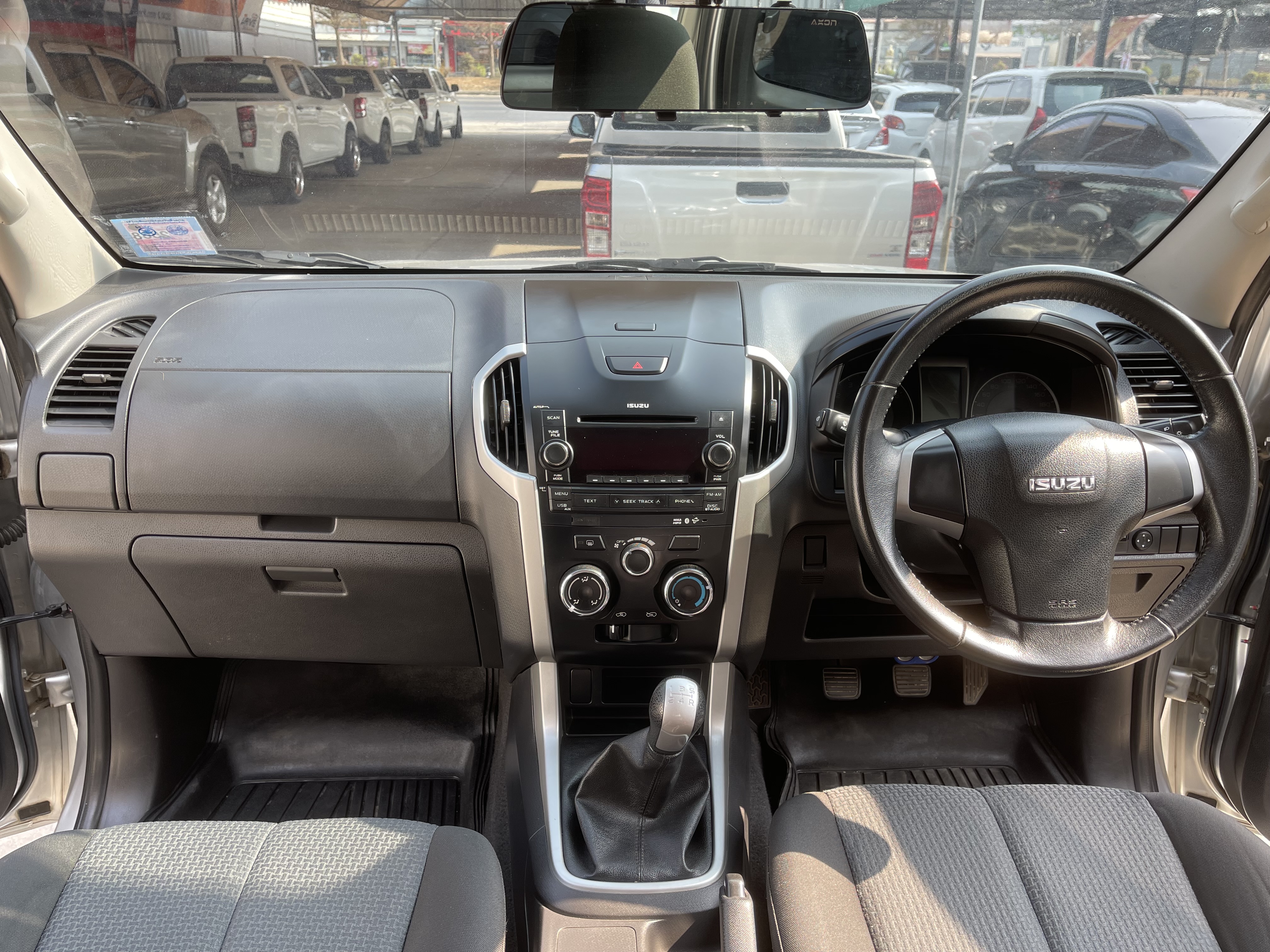 Isuzu Dmax All New Cab Hilander 2.5 Z 2015 เงิน