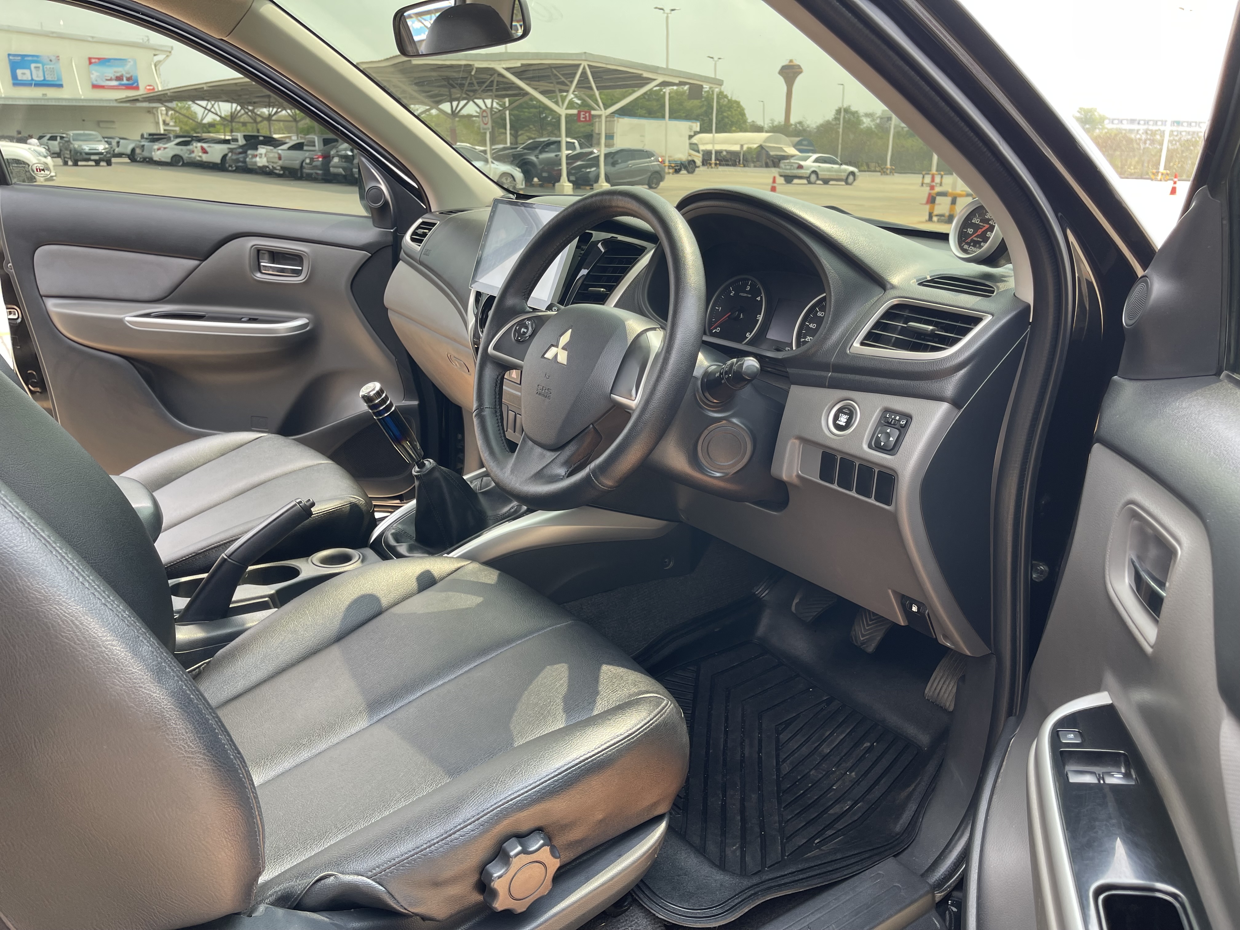 Mitsubishi Triton All New Cab 2.5 GLS 2015 ดำ