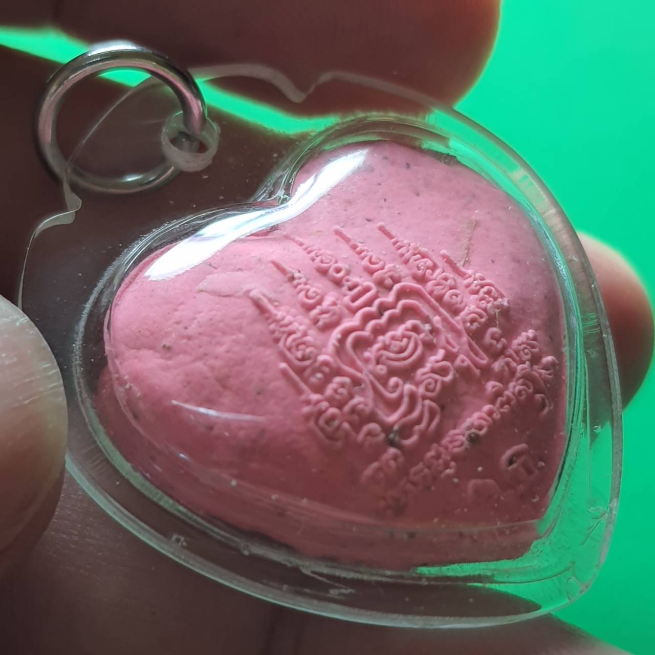 ของเสน่ห์ หัวใจเสน่ห์ สีชมพู มวสาร ว่านดอกทองแท้ เลี่ยมกรอบ หัวใจเสน่ห์ของแท้ ของเสน่ห์