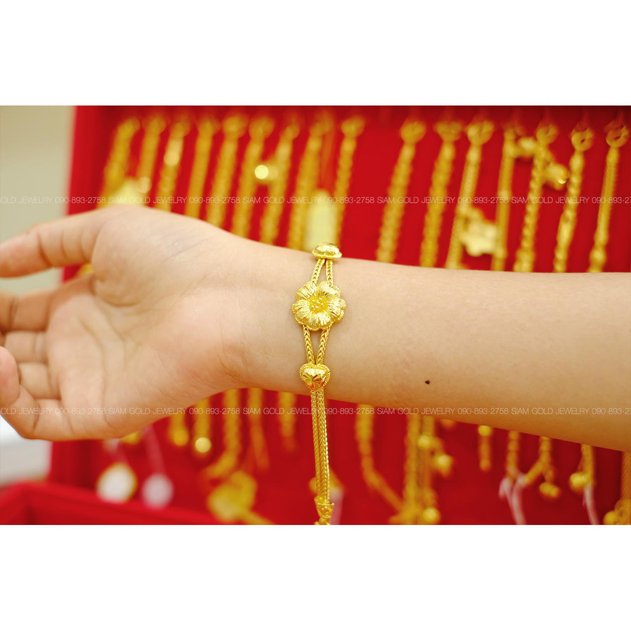 สร้อยข้อมือสี่เสาจี้ดอกไม้คั่นหัวใจ 1 บาท รหัส 296