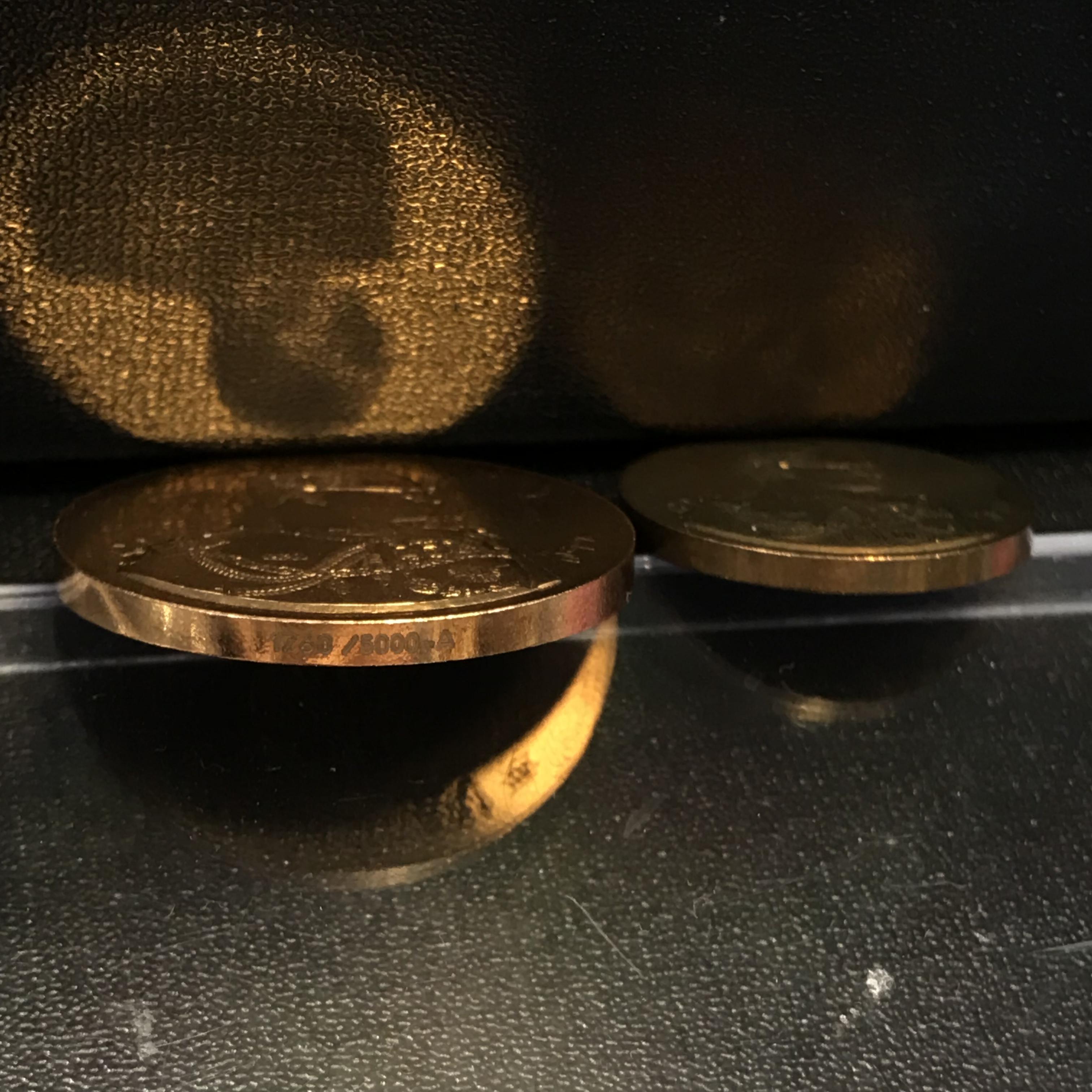 เหรียญพระบรมรูป รุ่น เฉลิมพระเกียรติ ปี2545 เหรียญทองแดง ขนาด 3.20 ซม.+เหรียญทองเหลือง ขนาด 2.50 ซม.