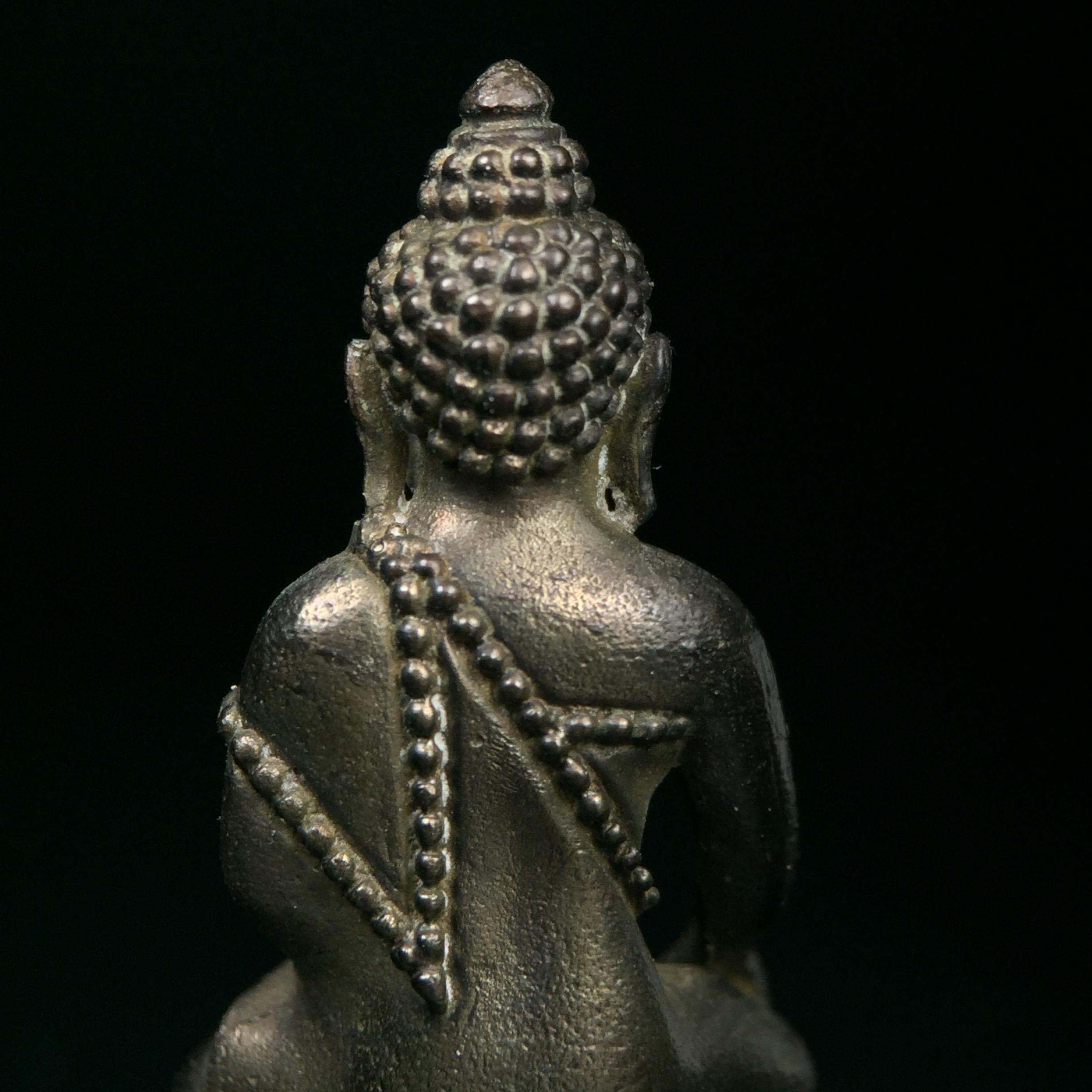 พระกริ่งศิรากาศ ภปร.(พระกริ่งคุ้มเกล้า)วัตถุมงคล"คุ้มเกล้าฯ" มูลนิธิ “คุ้มเกล้า” ในพระบรมราชูปถัมภ์ จัดสร้าง โรงพยาบาลภูมิพล เนื้อนวโลหะ(พิมพ์หน้าไทย)(ในหลวงรัชกาลที่9เสด็จเททอง)(พิธีใหญ่)(นิยม)