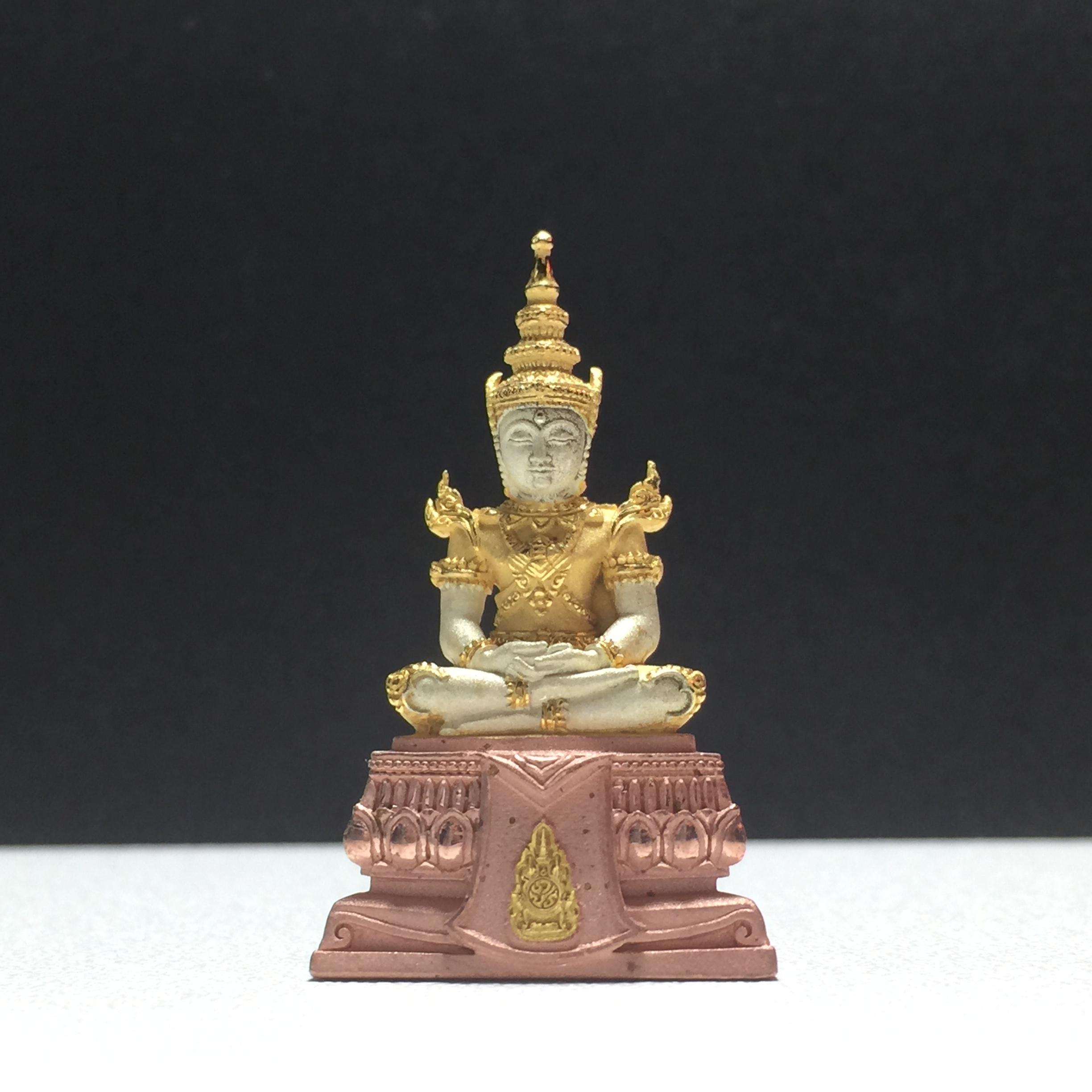 พระแก้วมรกต ฉลองสิริราชสมบัติครบ 60 ปี กรมสรรพสามิตรสร้าง พิธีใหญ่