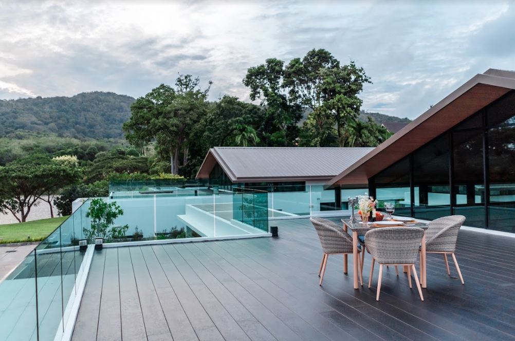 For Sale : Nai Harn, Luxury New Pool Villa, 4 Bedrooms 4 Bathrooms, Garden view.