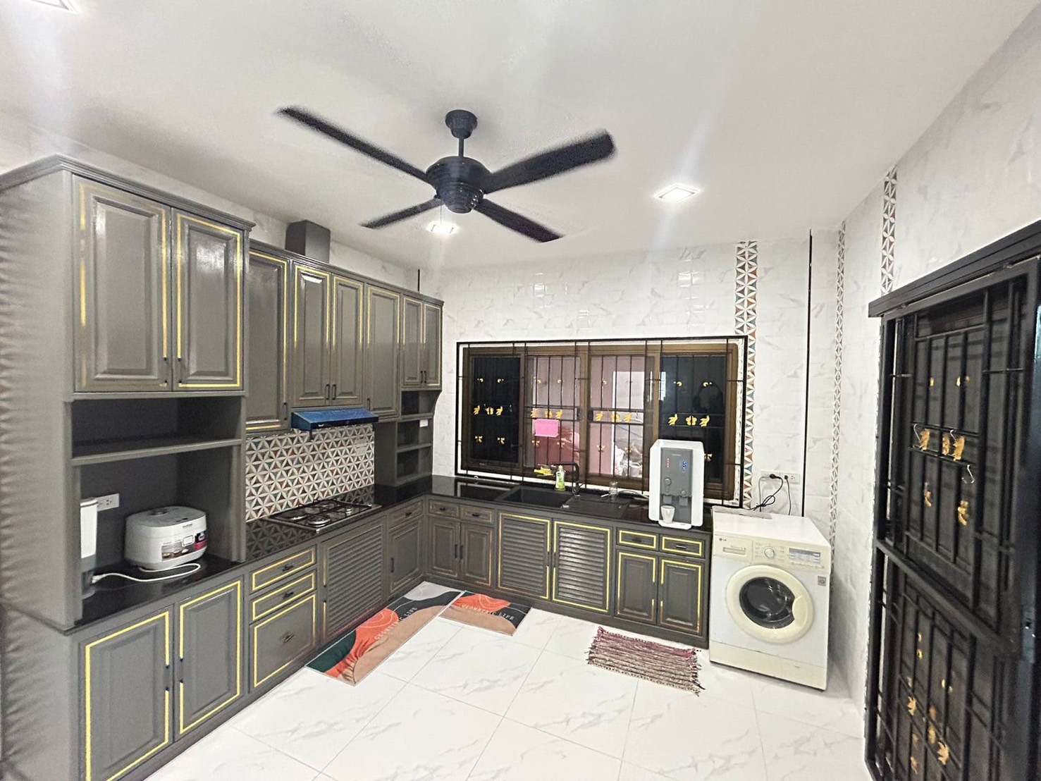 For Rent : Naiharn, Private Pool Villa, 3 bedrooms 3 bathrooms