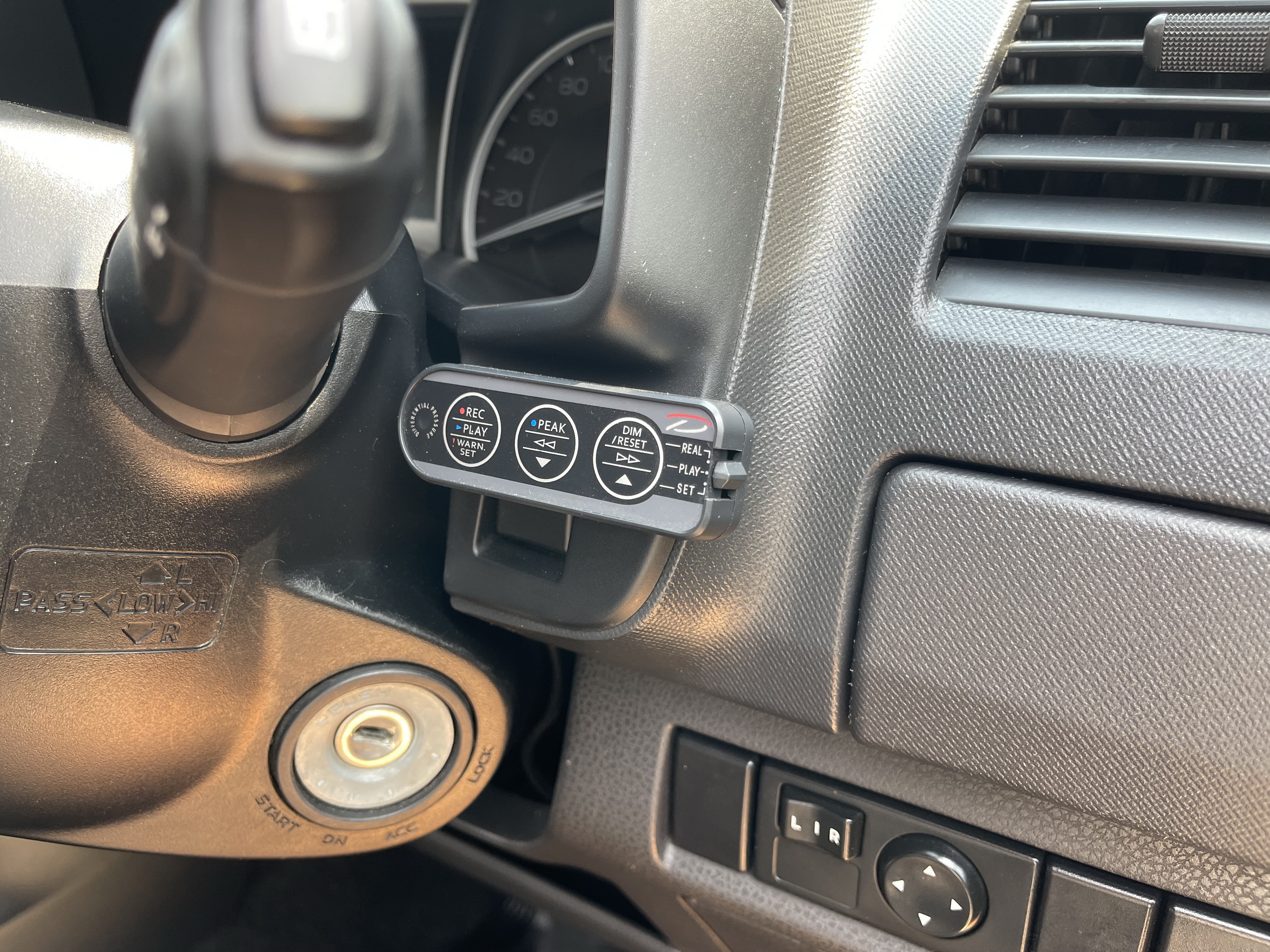 Isuzu Dmax All New 4ประตู Hilander 2.5 Vgs Z Dvd 2015 ขาวมุก