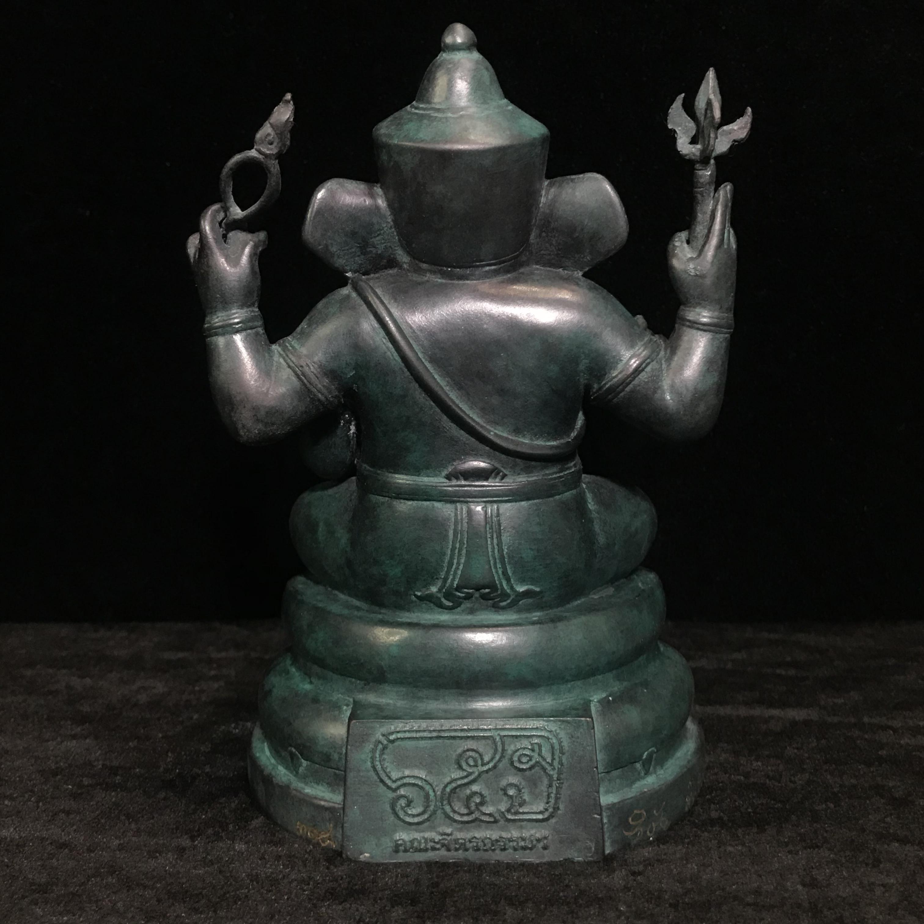 พระพิฆเนศวร 65 ปี คณะจิตรกรรม มหาวิทยาลัยศิลปากร ปี2551 ลอยองค์เนื้อสำริดขนาดหน้าตัก 3 นิ้ว(เนื้อสำริดเขียวพลาติน่า)