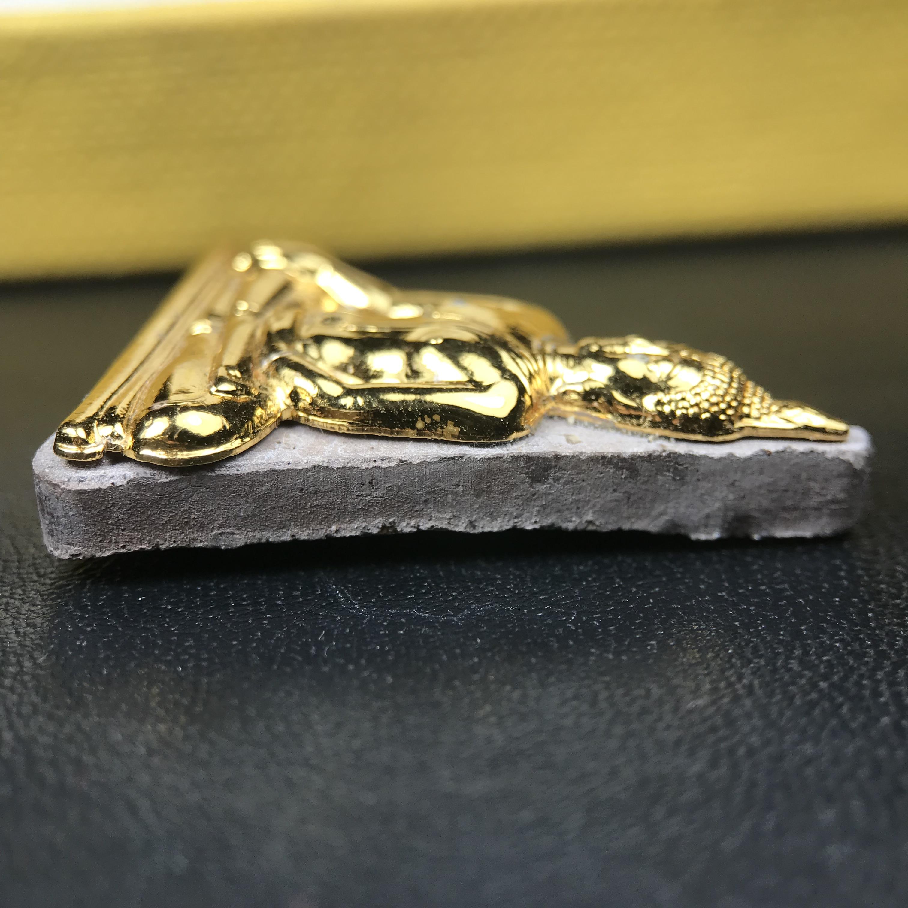 พระพุทธมหาสุวรรณปฏิมากร (หลวงพ่อทองคำ) หลังตรามหามงคลเฉลิมพระชนมพรรษา 80 พรรษา รัชกาลที่9 วัดไตรมิตรวิทยาราม กรุงเทพฯ ปี 2550 พระพิมพ์หน้าทองคำ(หายาก 1 ใน 999 องค์)