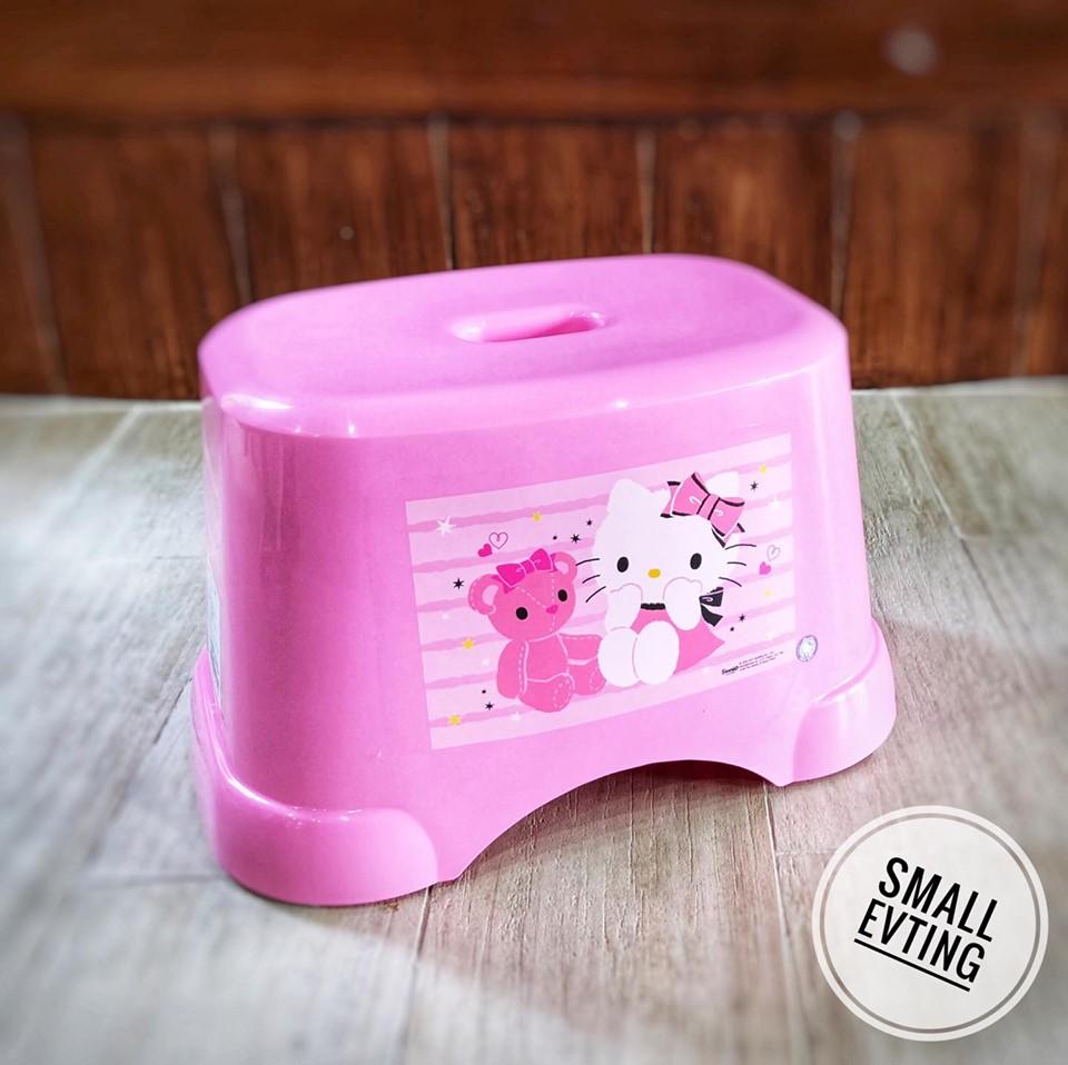 Small Evting เก้าอี้ ทรงเตี้ย Hello Kitty สีชมพู รุ่น 1174 เก้าอี้ เก้าอี้เตี้ย คิดตี้