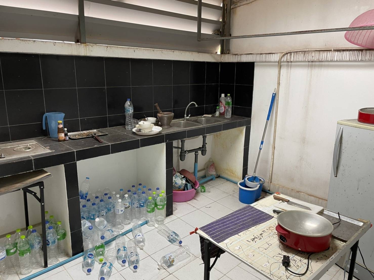 For Sales : Phuket Town Commercial Builing, 3 Bedrooms 3 Bathrooms, 17 Sqw.