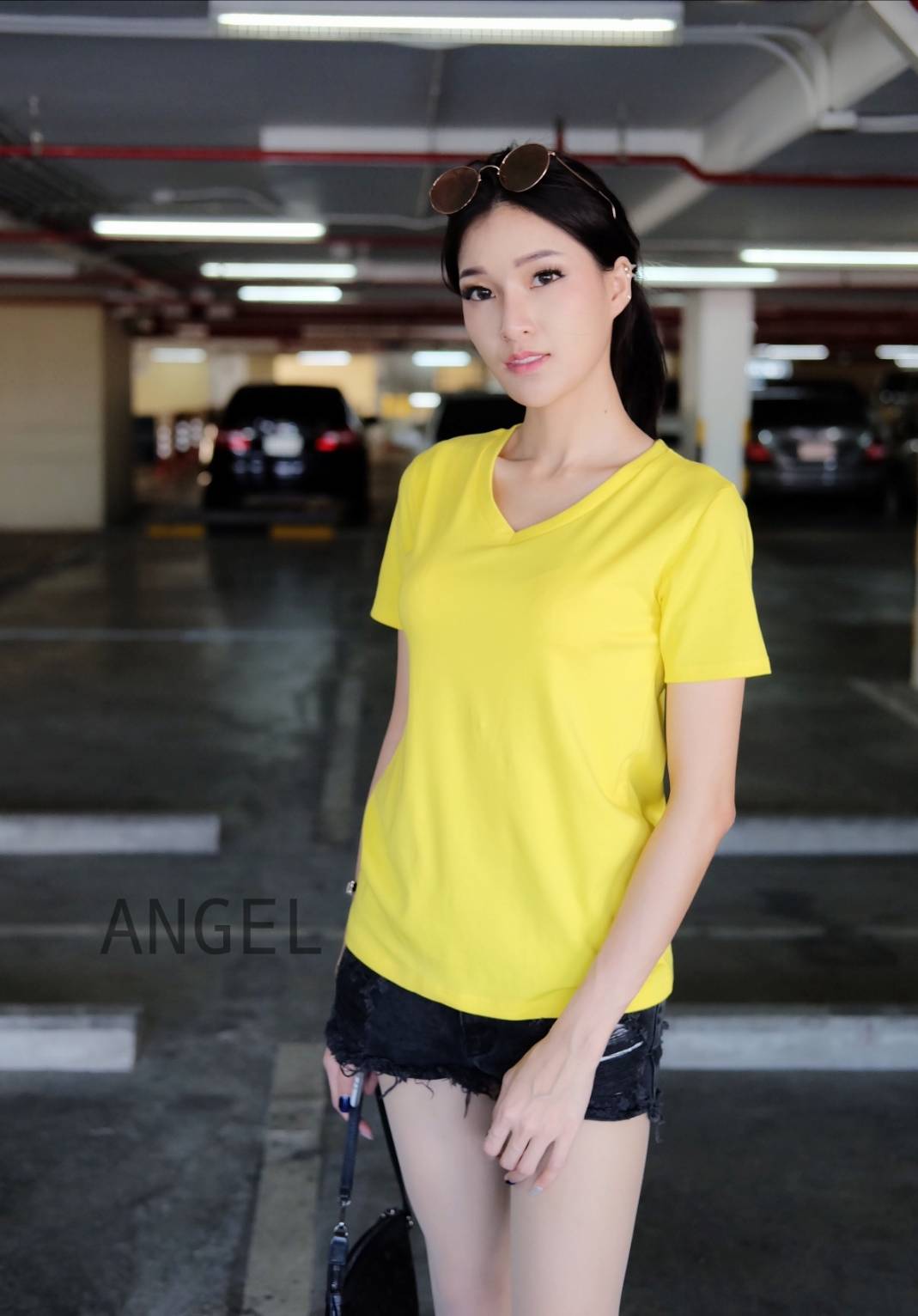 คอวีแขนสั้น